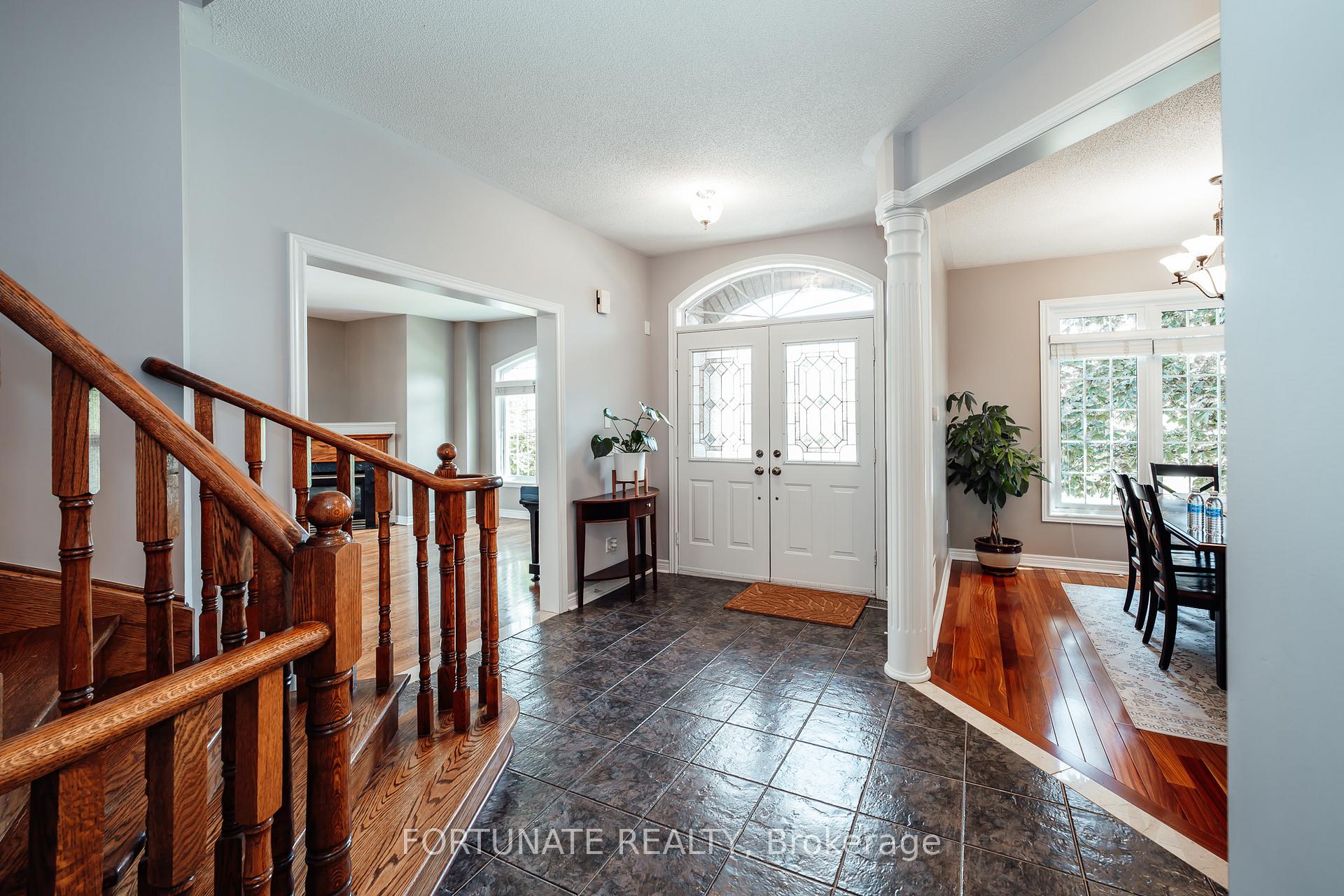 Photo 5 of 2071 Pinevalley Crescent, Oakville, Joshua Creek — HOMEH