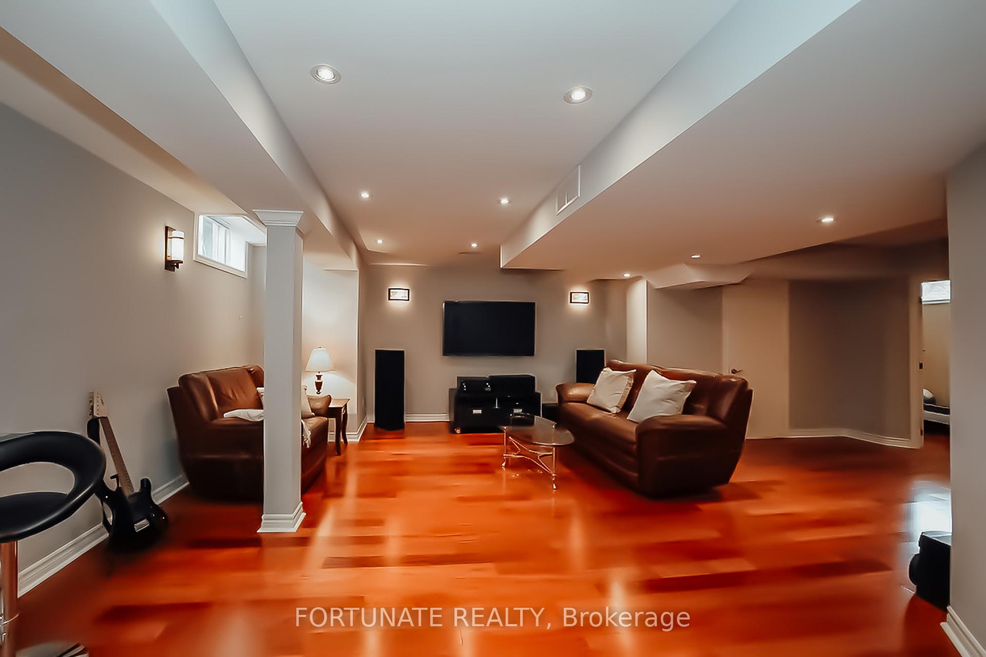Photo 19 of 2071 Pinevalley Crescent, Oakville, Joshua Creek — HOMEH