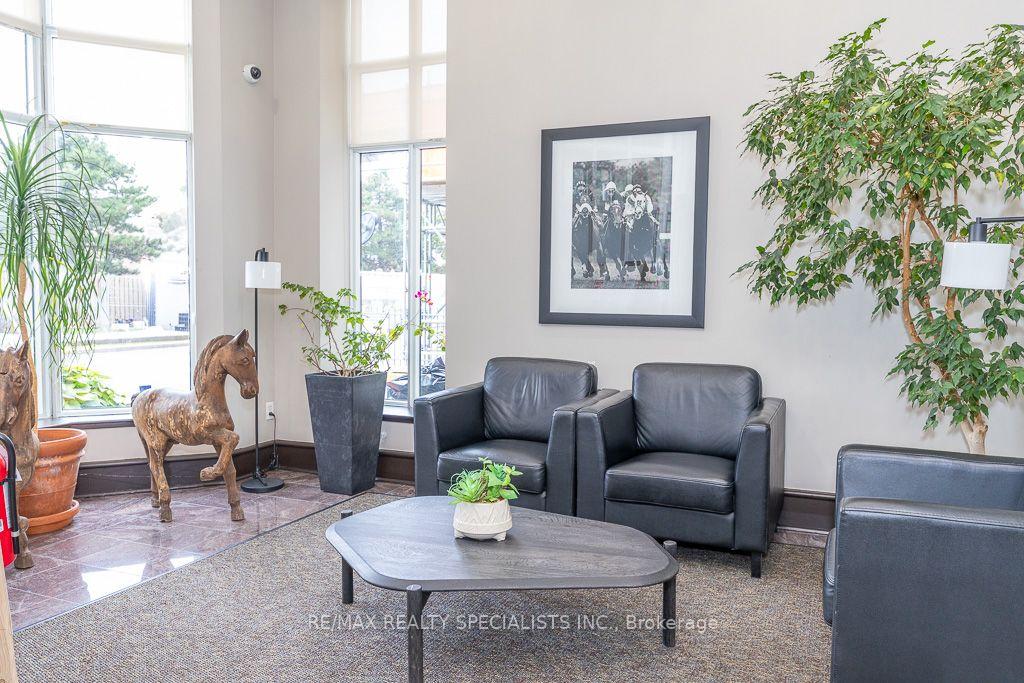 Photo 3 of Unit 1309, 21 Overlea Boulevard, Toronto, Thorncliffe Park — HOMEH