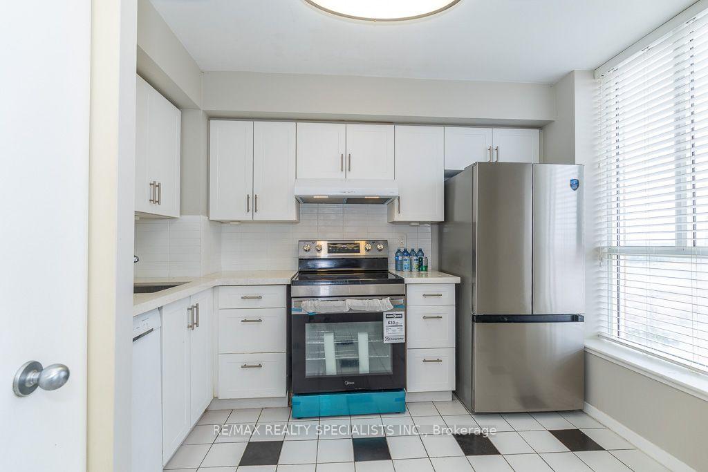 Photo 9 of Unit 1309, 21 Overlea Boulevard, Toronto, Thorncliffe Park — HOMEH