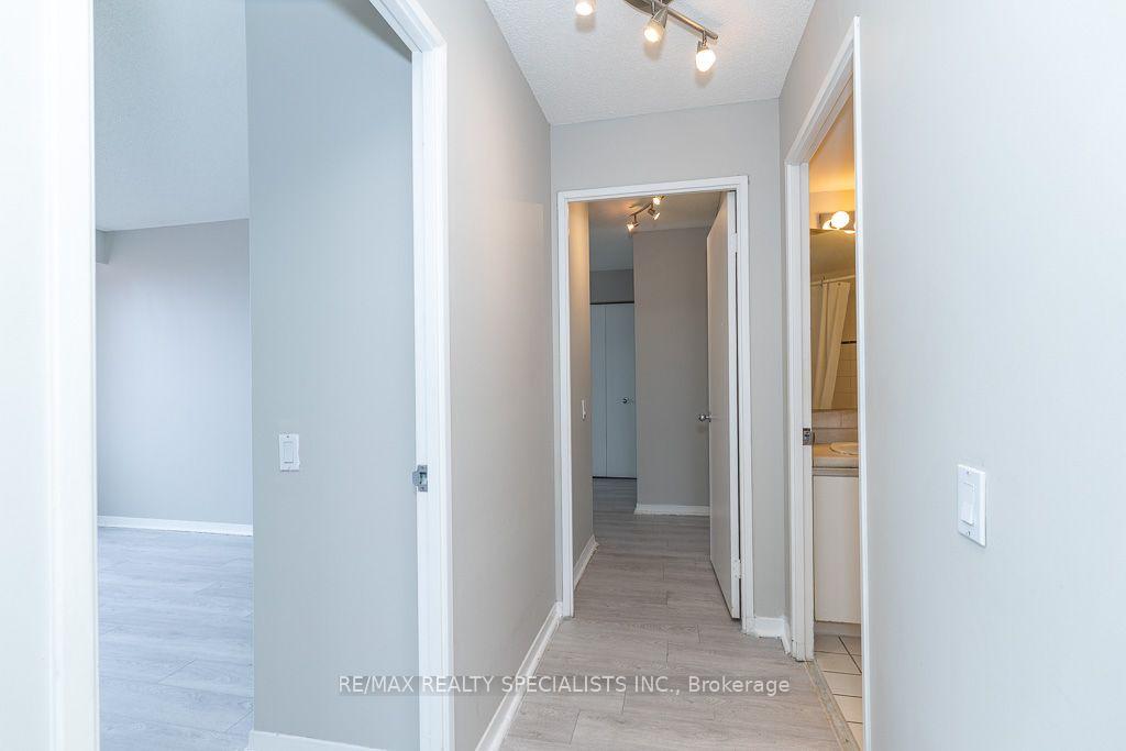 Photo 23 of Unit 1309, 21 Overlea Boulevard, Toronto, Thorncliffe Park — HOMEH