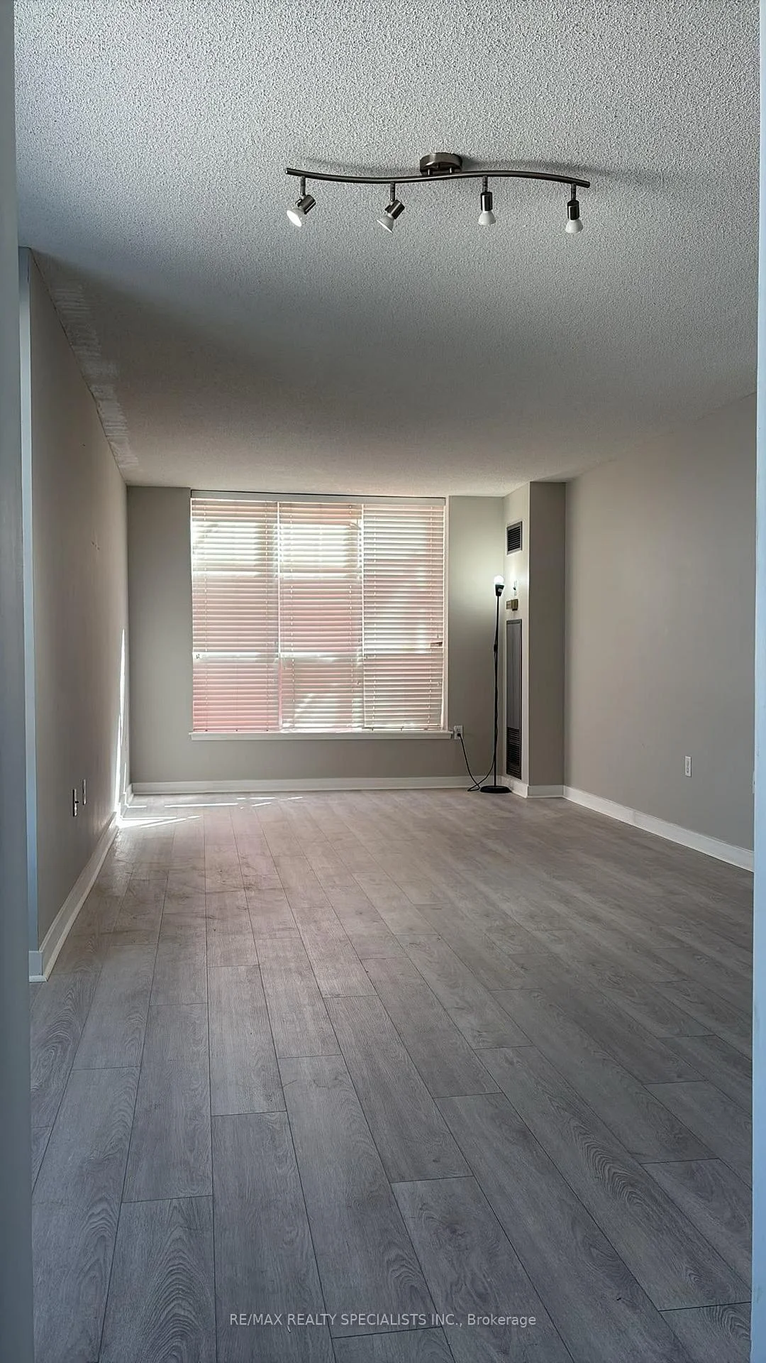 Photo 14 of Unit 1309, 21 Overlea Boulevard, Toronto, Thorncliffe Park — HOMEH