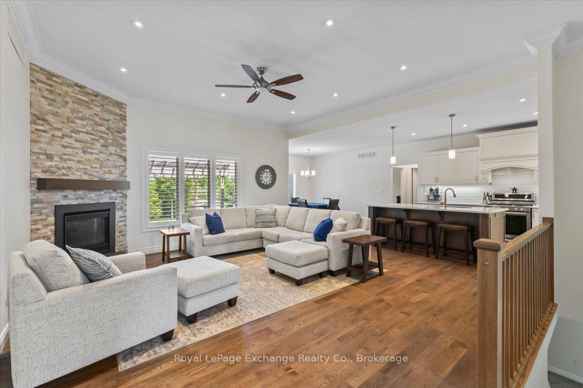 Photo 6 of 429 Mccullough Crescent, Kincardine — HOMEH