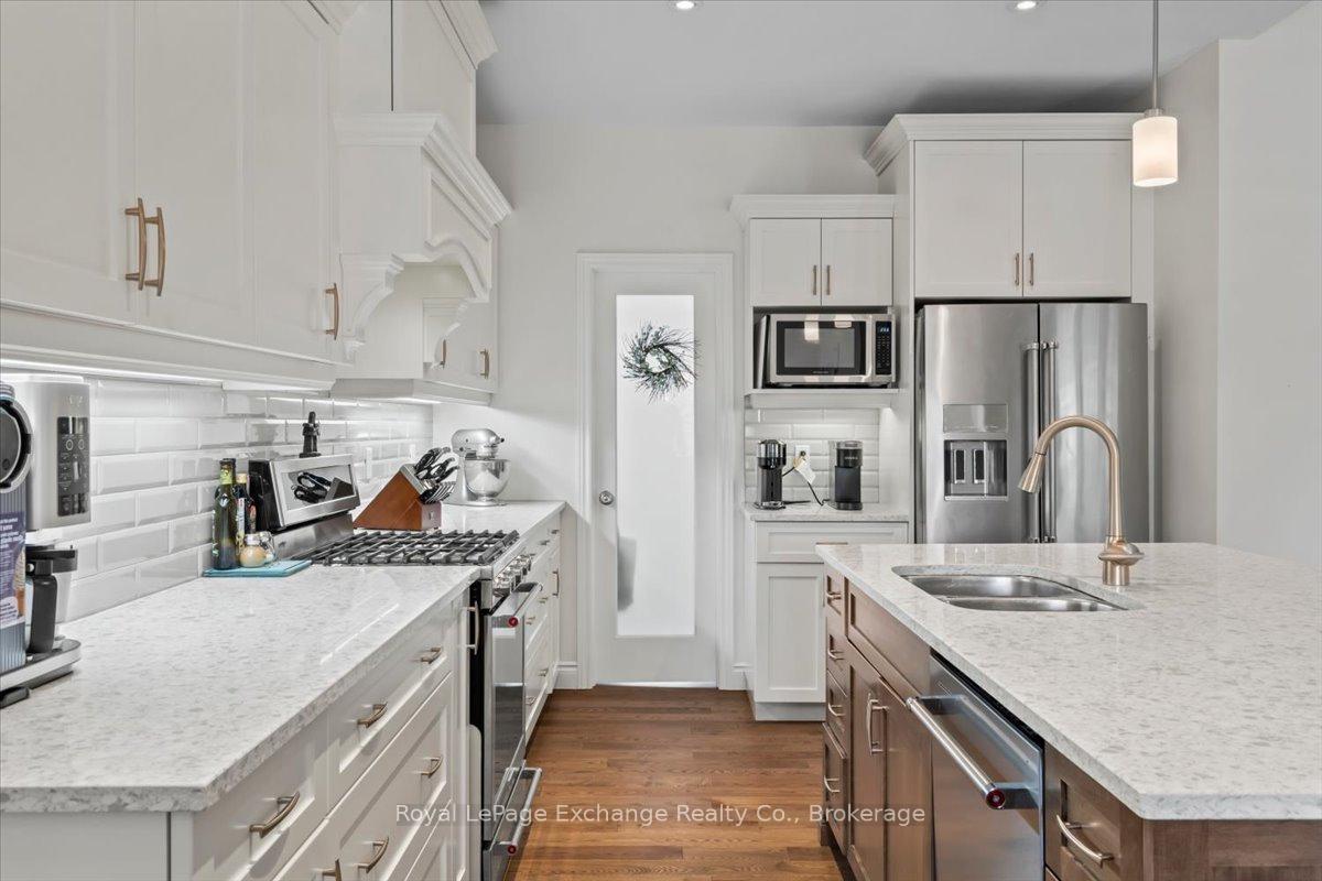 Photo 7 of 429 Mccullough Crescent, Kincardine — HOMEH