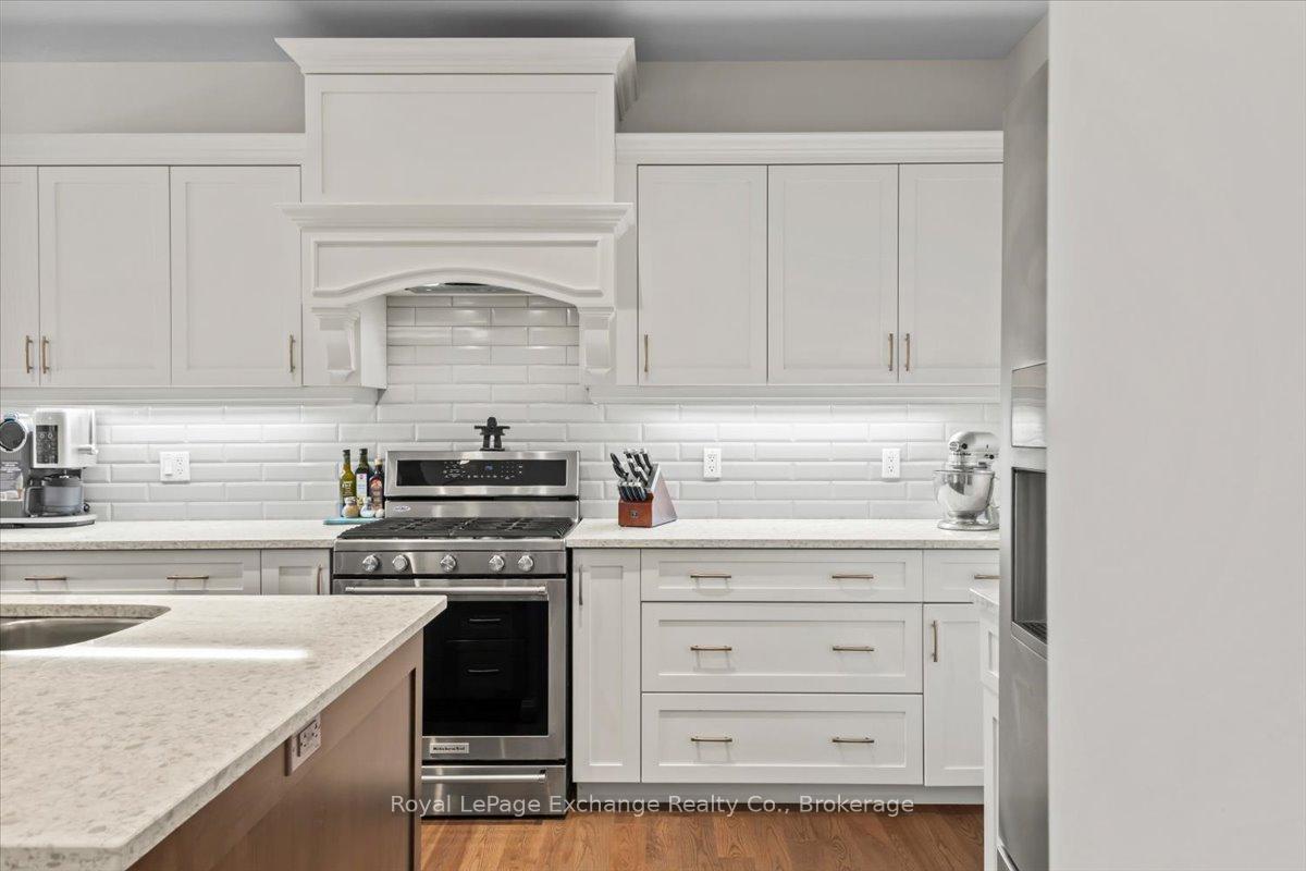 Photo 9 of 429 Mccullough Crescent, Kincardine — HOMEH