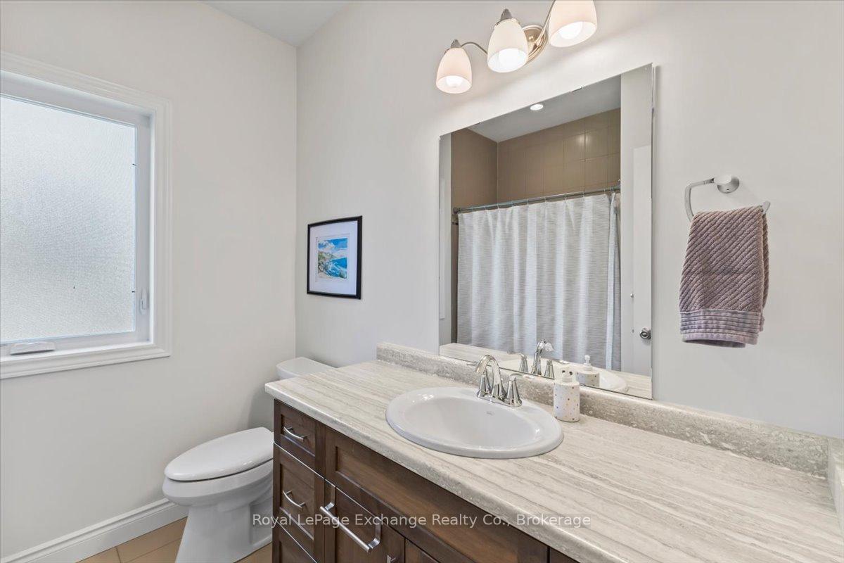 Photo 18 of 429 Mccullough Crescent, Kincardine — HOMEH