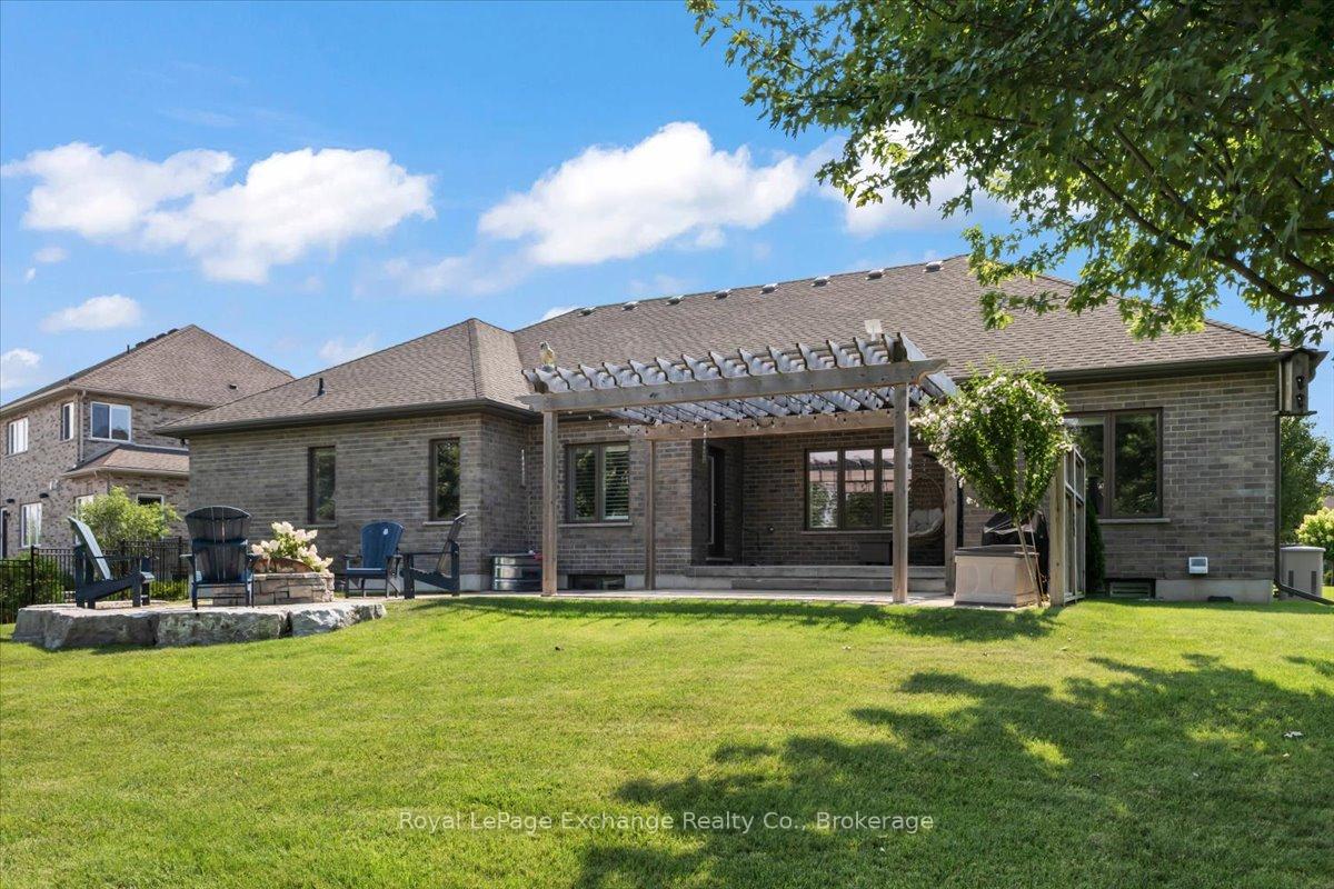 Photo 26 of 429 Mccullough Crescent, Kincardine — HOMEH