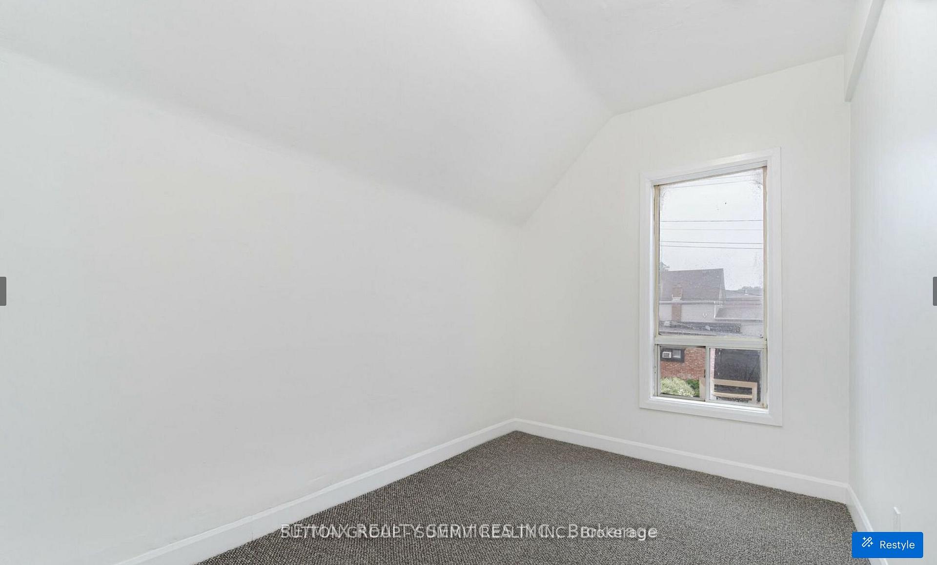 Photo 19 of 439 Ferguson Avenue N, Hamilton, North End — HOMEH