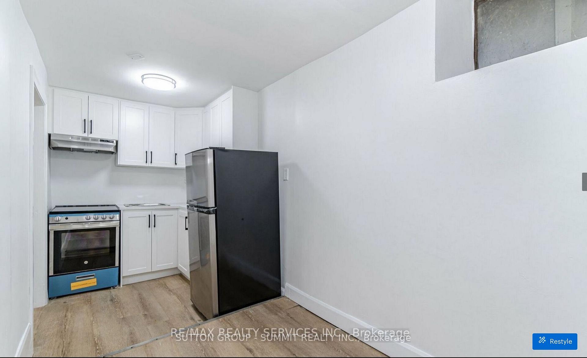 Photo 27 of 439 Ferguson Avenue N, Hamilton, North End — HOMEH