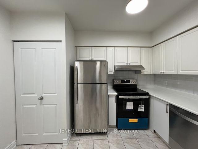 Photo 15 of Unit Ph3, 88 Grandview Way SE, North York, Willowdale East — HOMEH