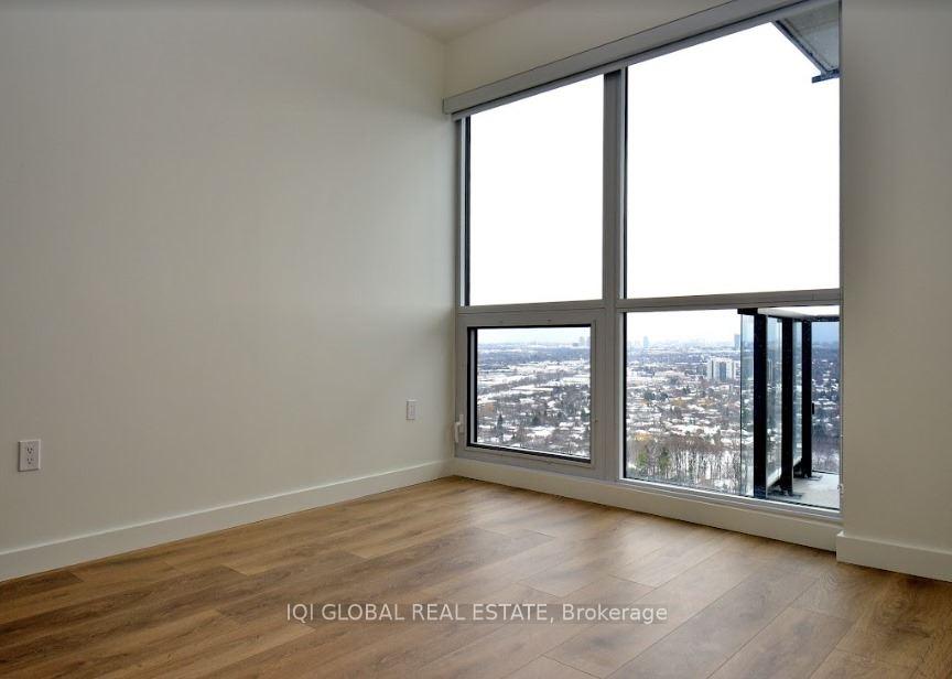 Photo 8 of Unit 3702, 95 Mcmahon Drive, North York, Bayview Village — HOMEH