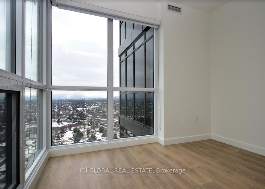 Photo 10 of Unit 3702, 95 Mcmahon Drive, North York, Bayview Village — HOMEH