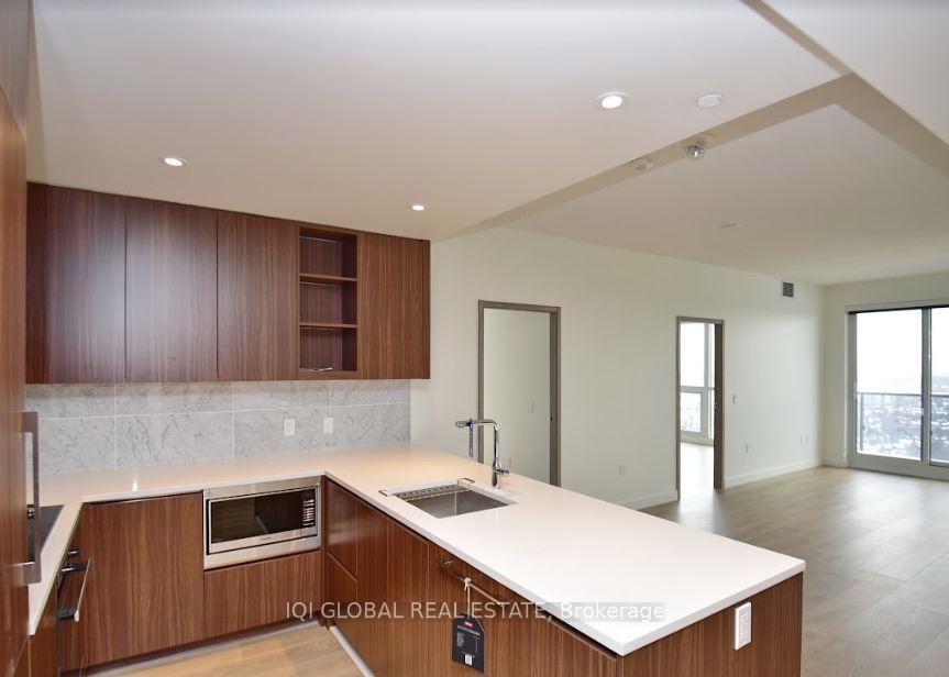 Photo 12 of Unit 3702, 95 Mcmahon Drive, North York, Bayview Village — HOMEH