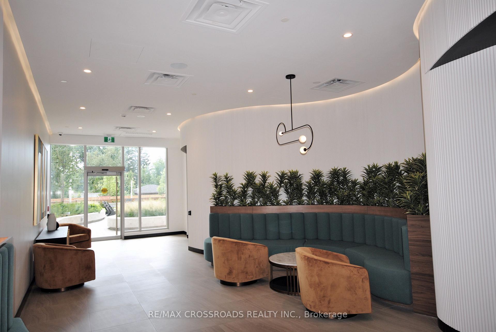 Photo 3 of 689 The Queensway Drive, Etobicoke, Stonegate-Queensway — HOMEH