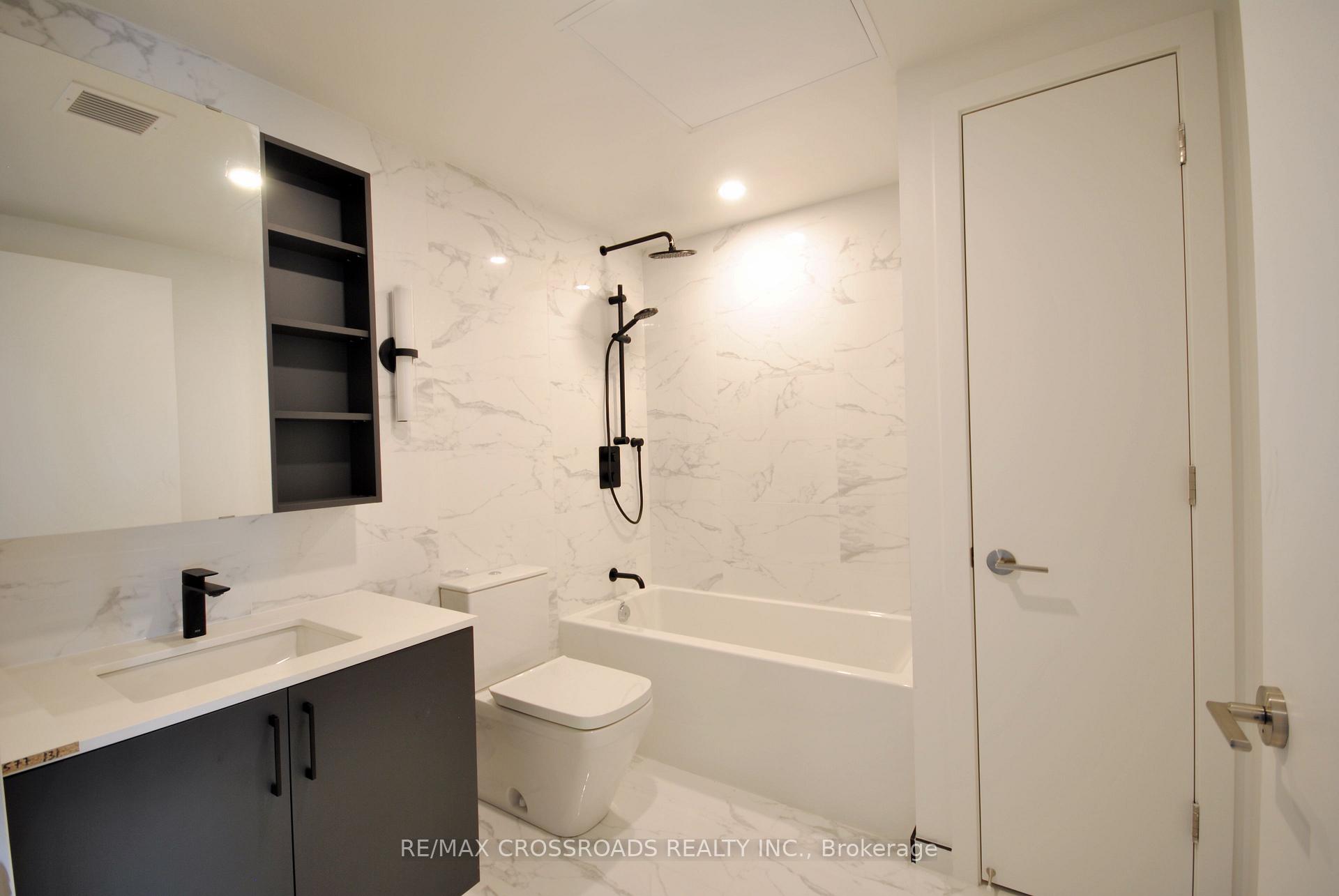 Photo 5 of 689 The Queensway Drive, Etobicoke, Stonegate-Queensway — HOMEH
