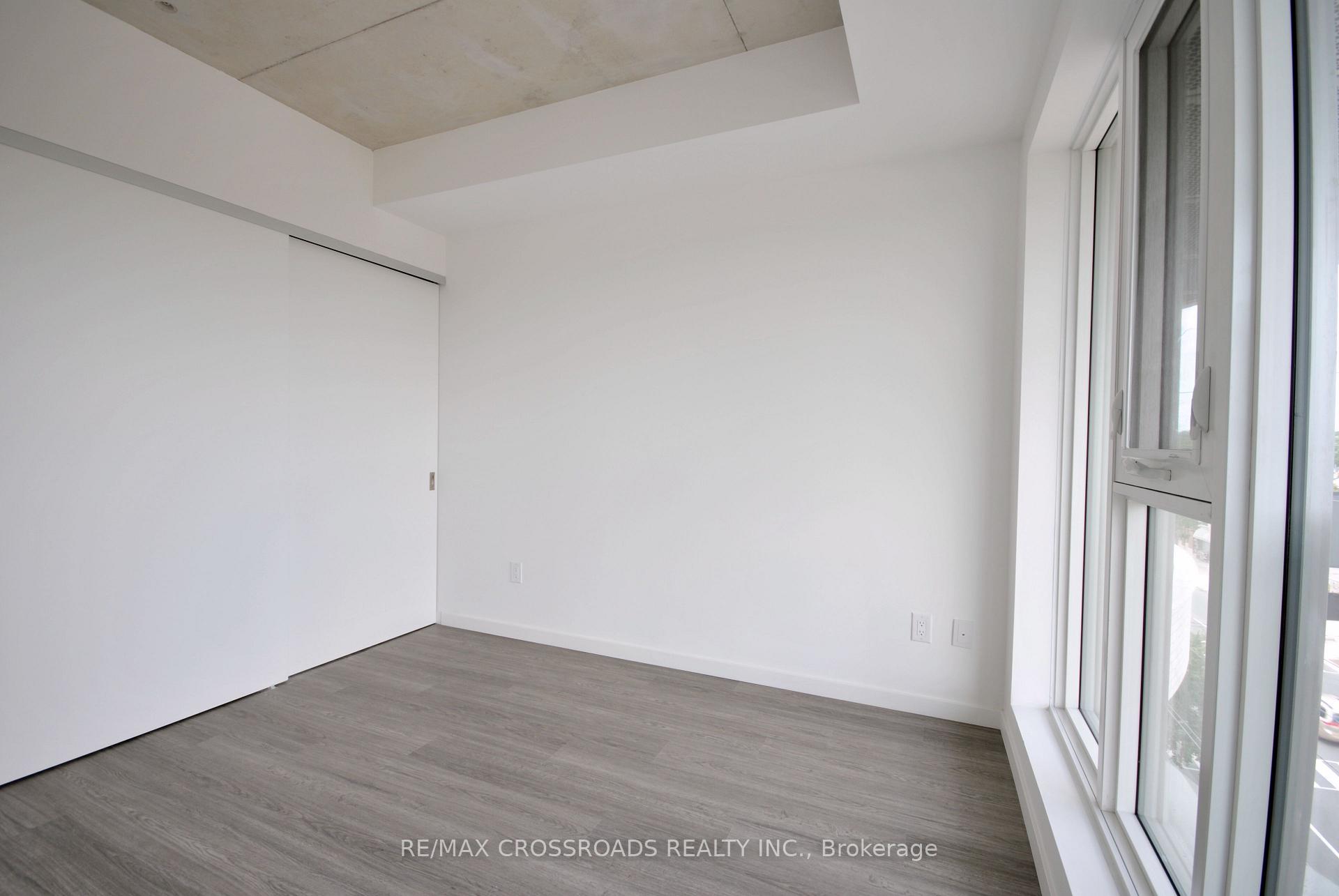 Photo 7 of 689 The Queensway Drive, Etobicoke, Stonegate-Queensway — HOMEH