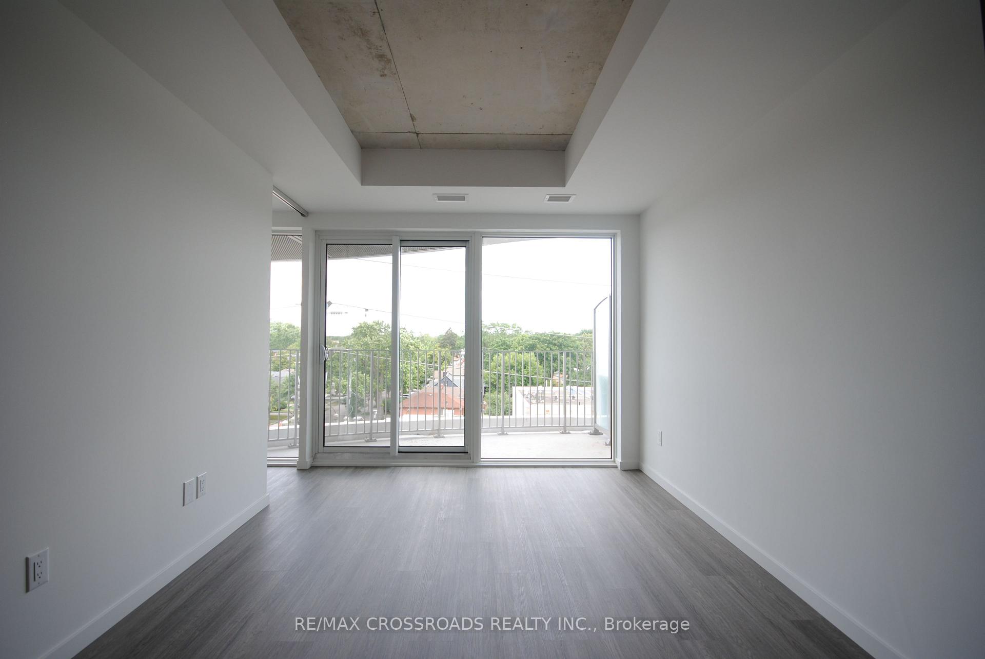 Photo 14 of 689 The Queensway Drive, Etobicoke, Stonegate-Queensway — HOMEH