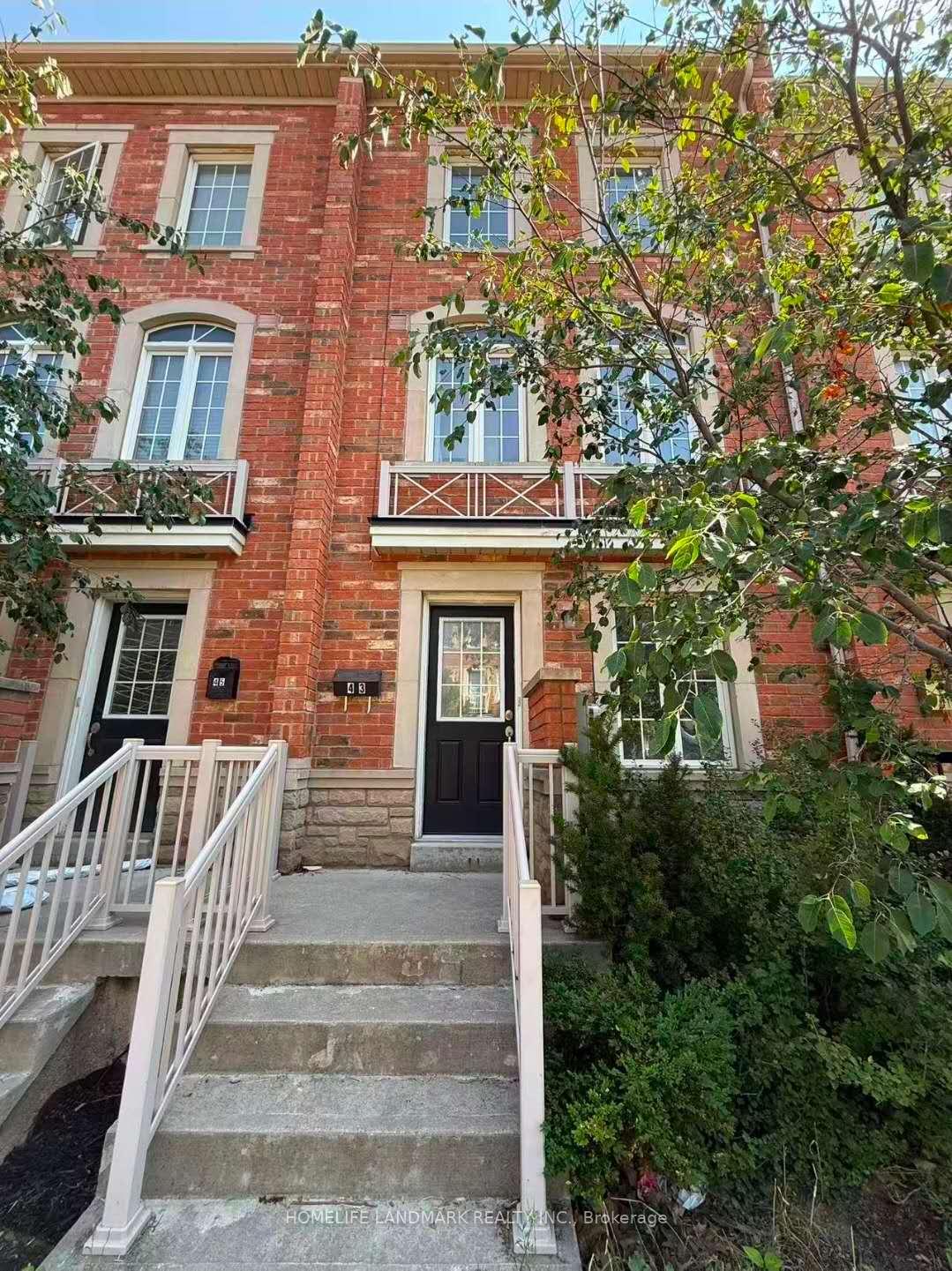 Front of 43 Odoardo Di Santo Circle