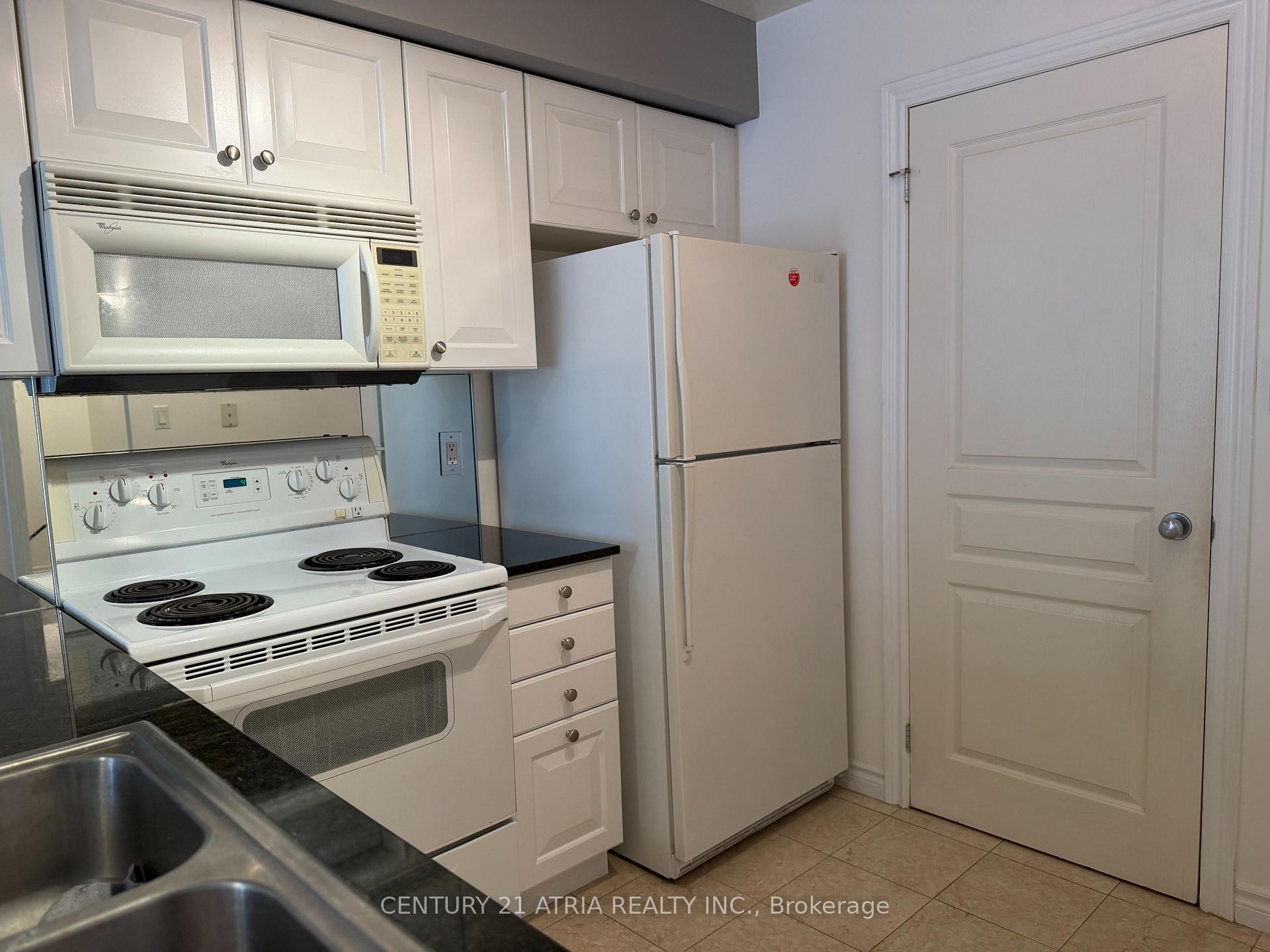 Photo 4 of Unit 602, 801 Bay Street, Toronto, Bay Street Corridor — HOMEH