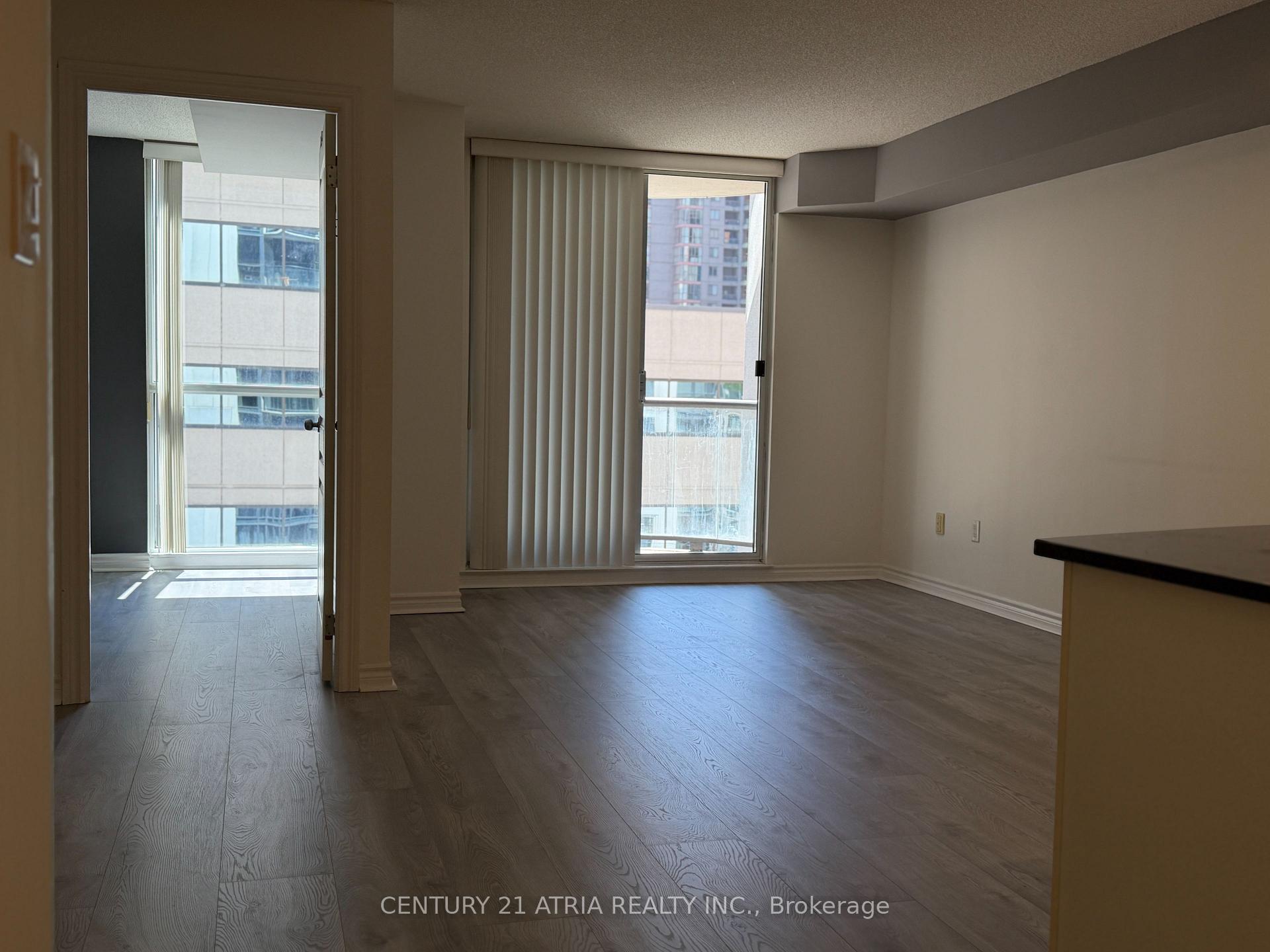 Photo 7 of Unit 602, 801 Bay Street, Toronto, Bay Street Corridor — HOMEH