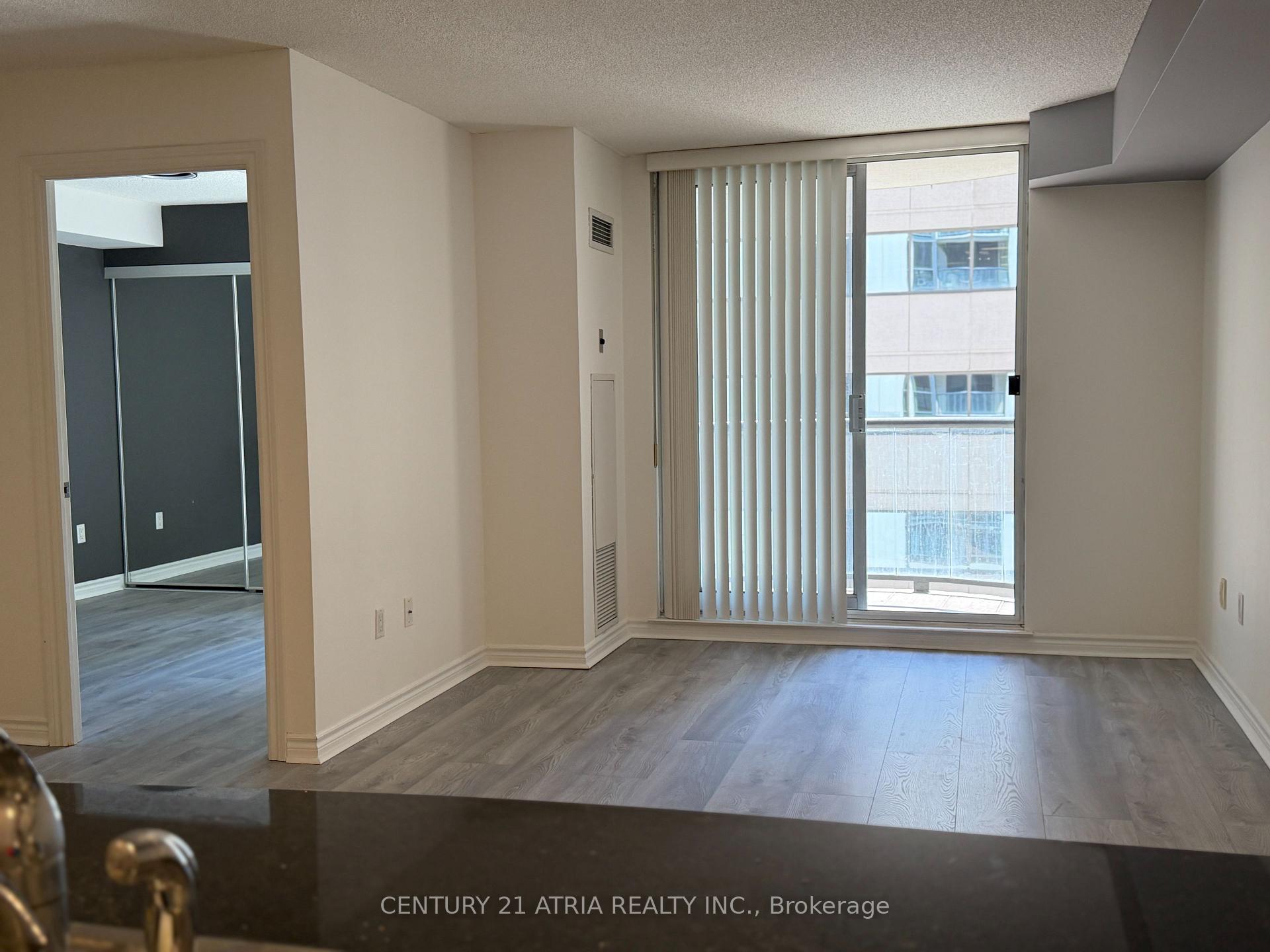 Photo 8 of Unit 602, 801 Bay Street, Toronto, Bay Street Corridor — HOMEH