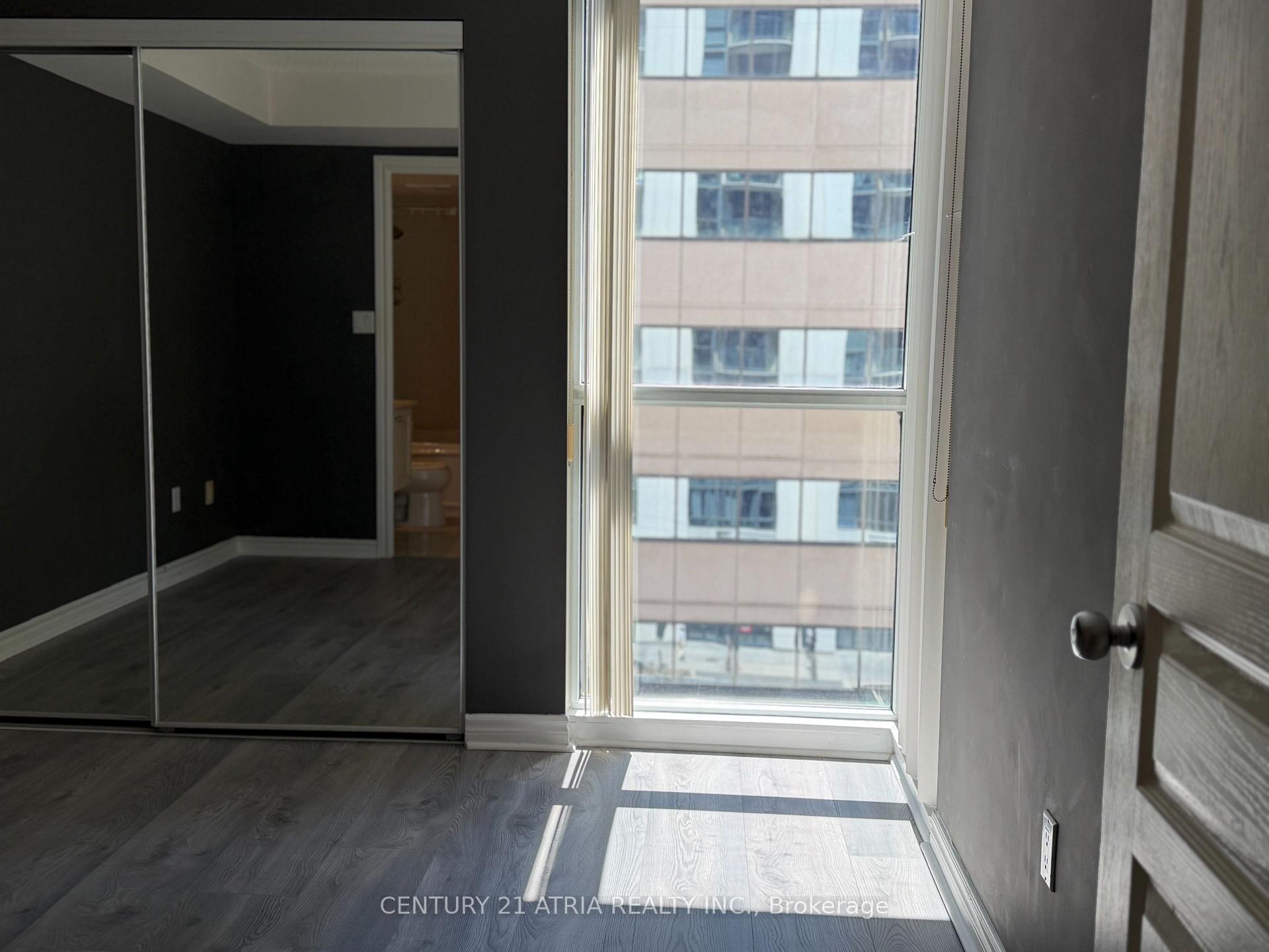 Photo 13 of Unit 602, 801 Bay Street, Toronto, Bay Street Corridor — HOMEH