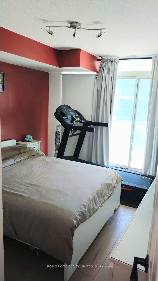 Photo 5 of Unit 30, 30 Grand Trunk Crescent, Toronto, Waterfront Communities — HOMEH