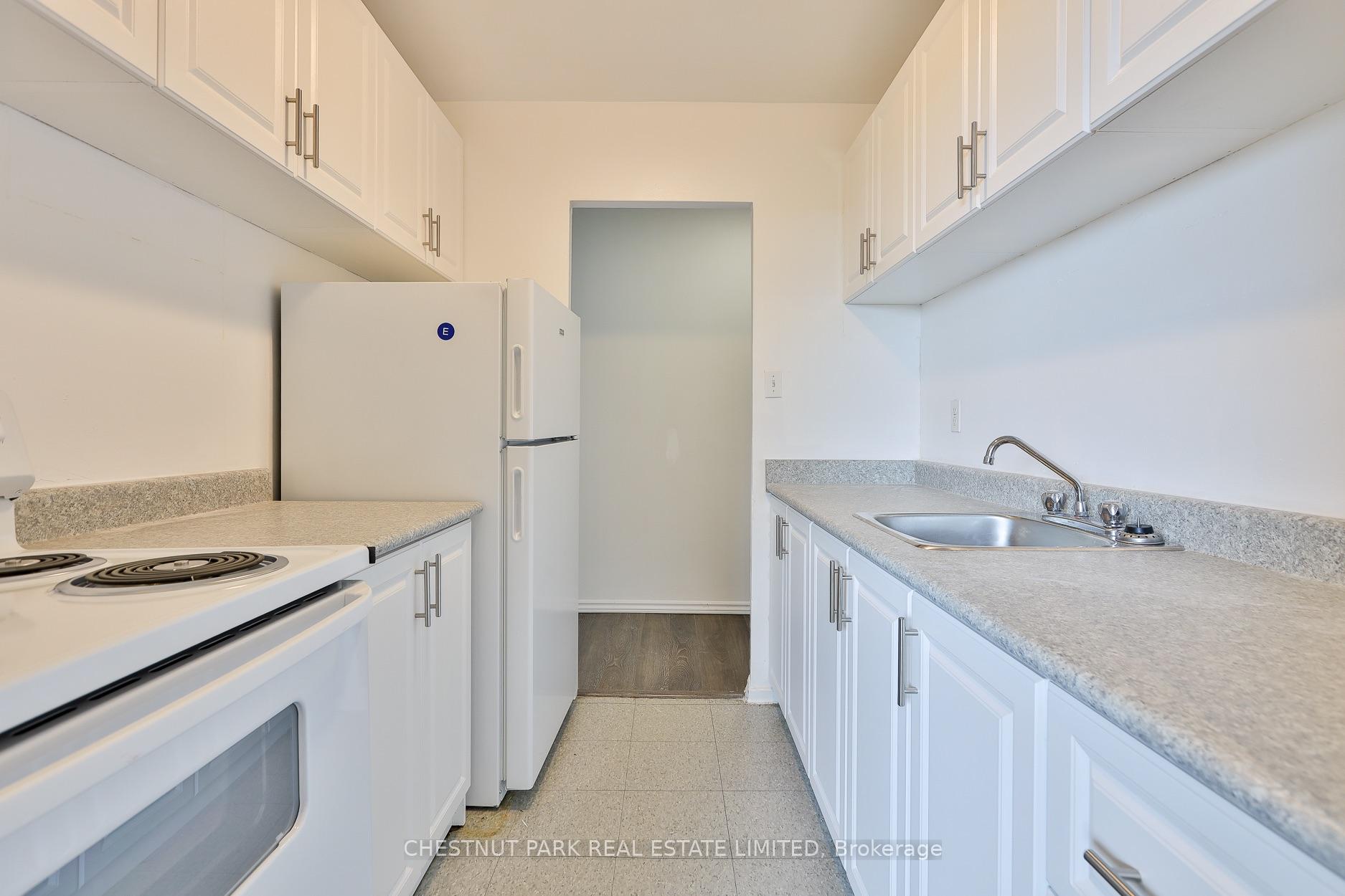 Photo 10 of Unit 512, 900 Glen Street, Oshawa, Lakeview — HOMEH