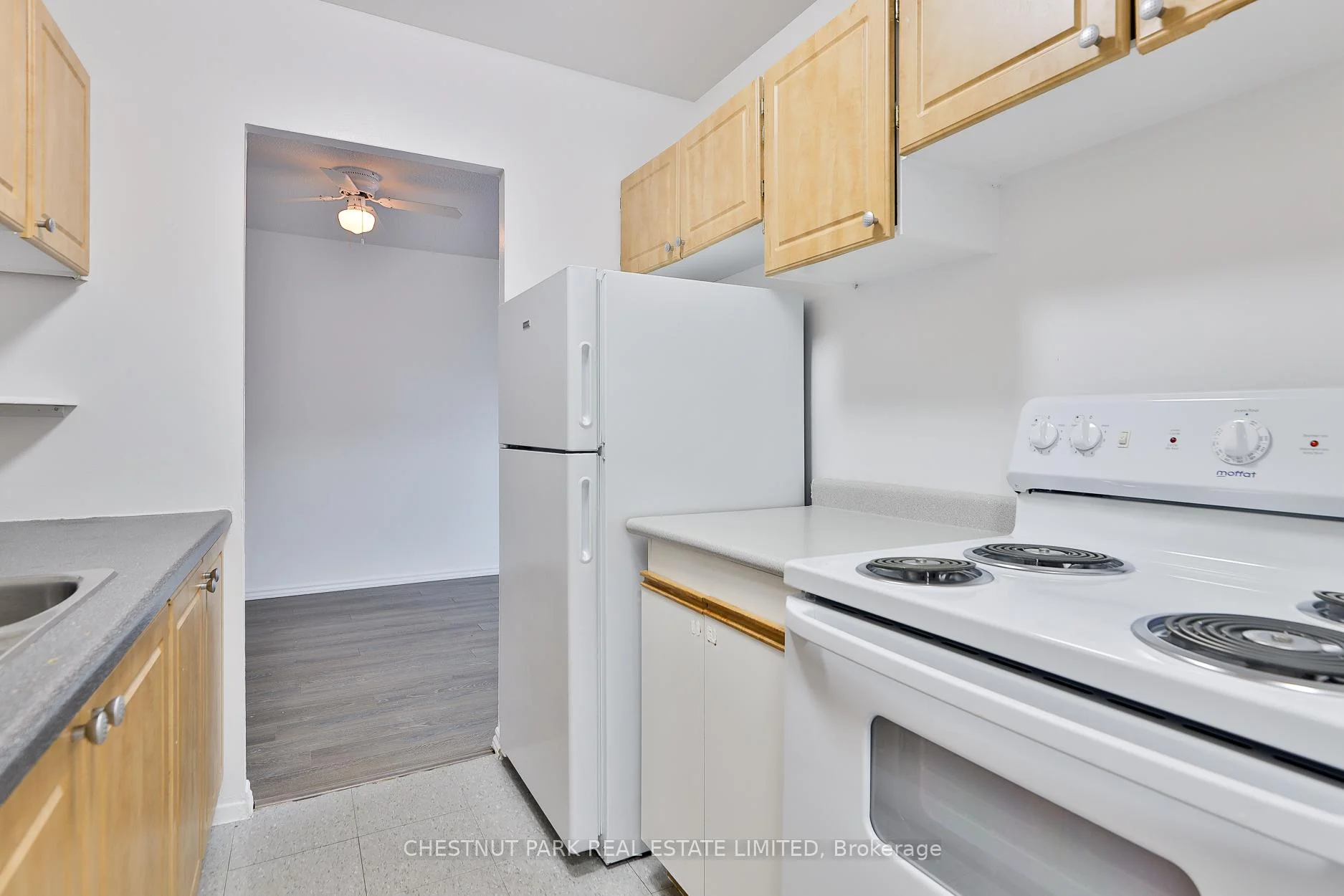 Photo 9 of Unit 512, 900 Glen Street, Oshawa, Lakeview — HOMEH