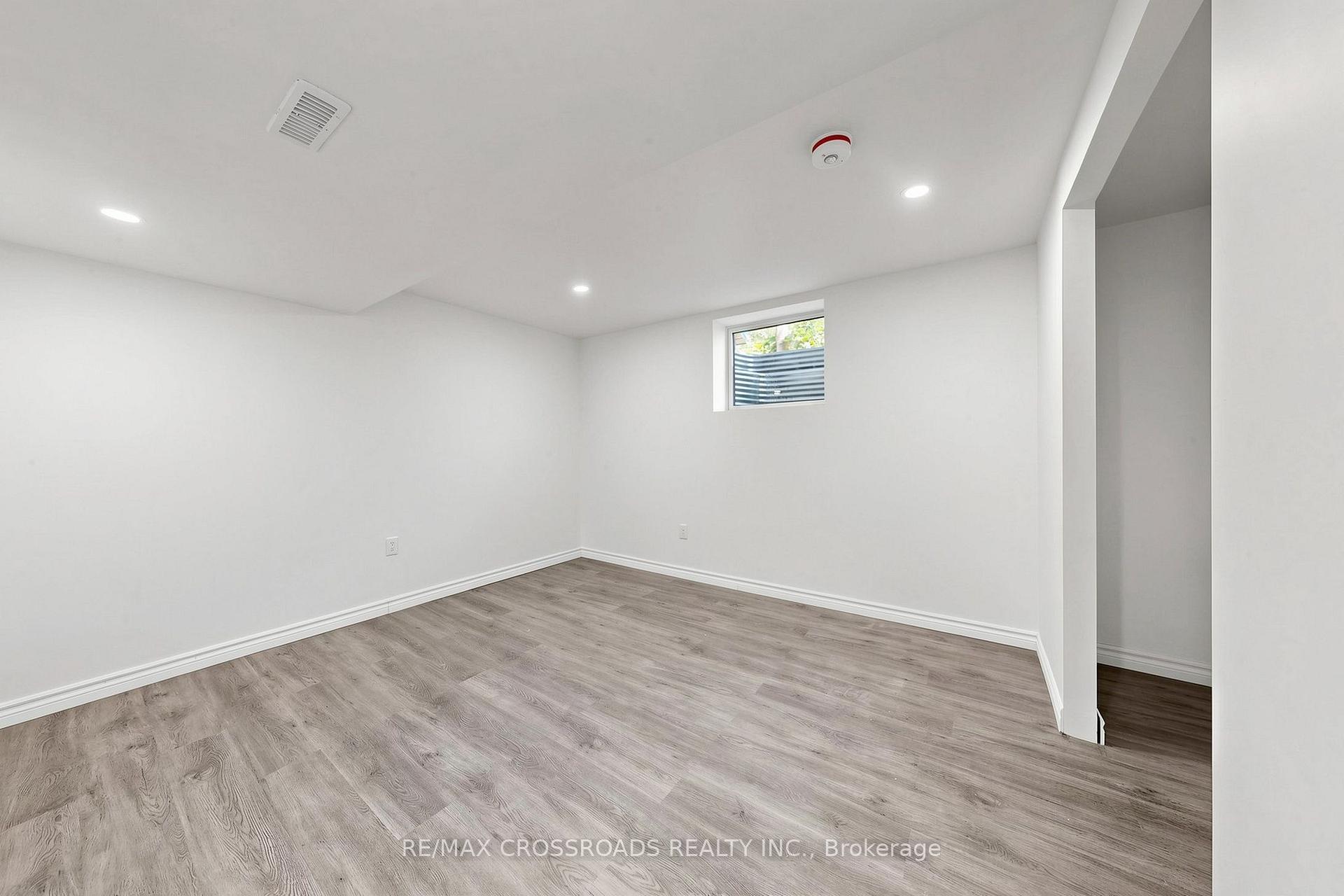 Photo 27 of 1496 Simcoe Street N, Oshawa, Samac — HOMEH