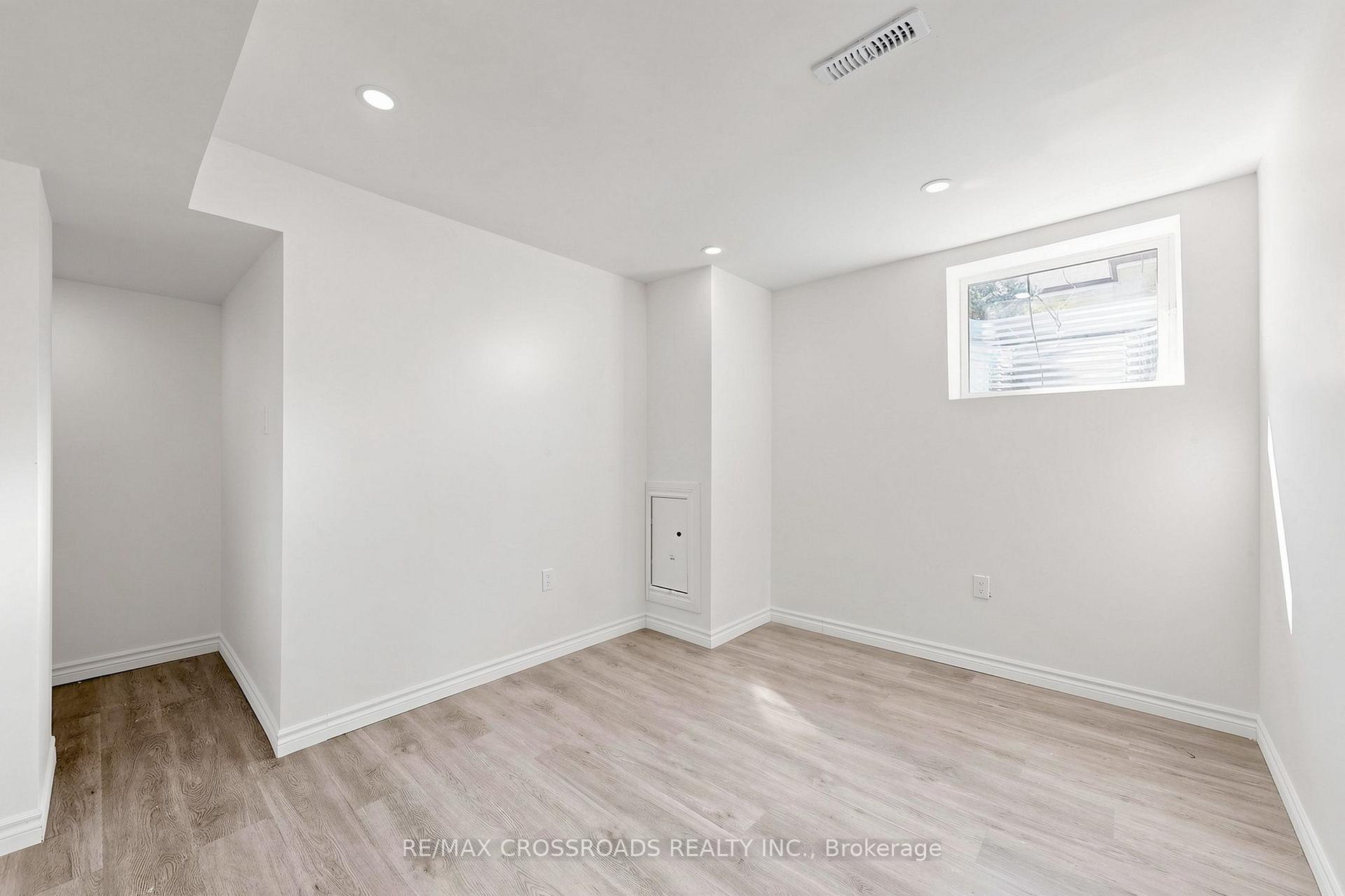 Photo 31 of 1496 Simcoe Street N, Oshawa, Samac — HOMEH