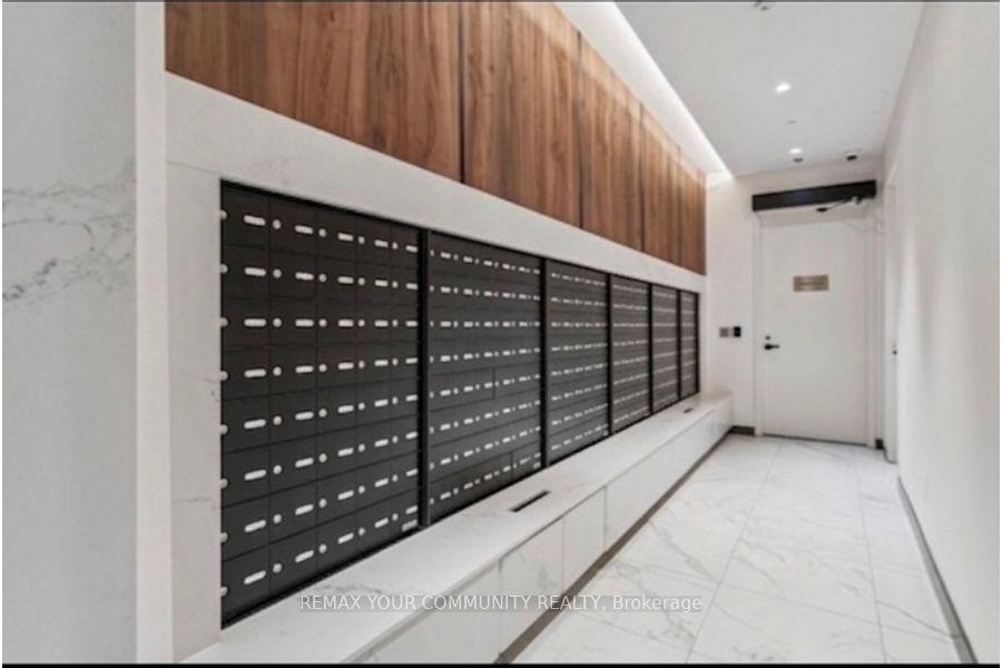Photo 18 of Unit 527, 8 Tippett Road, North York, Clanton Park — HOMEH