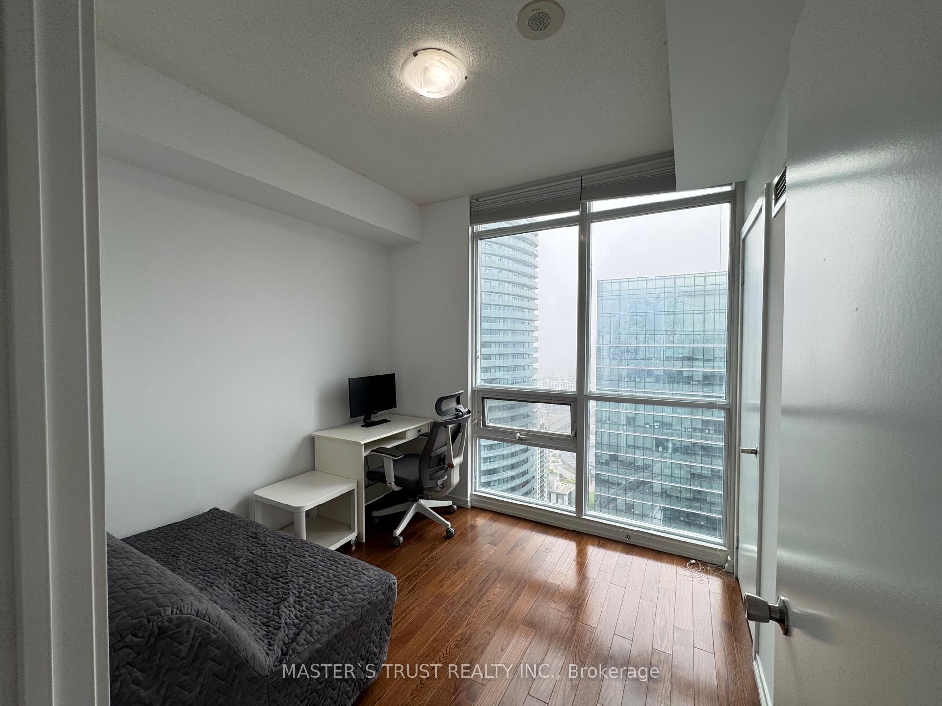 Photo 10 of Unit 4502, 65 Bremner Boulevard, Toronto, Waterfront Communities — HOMEH