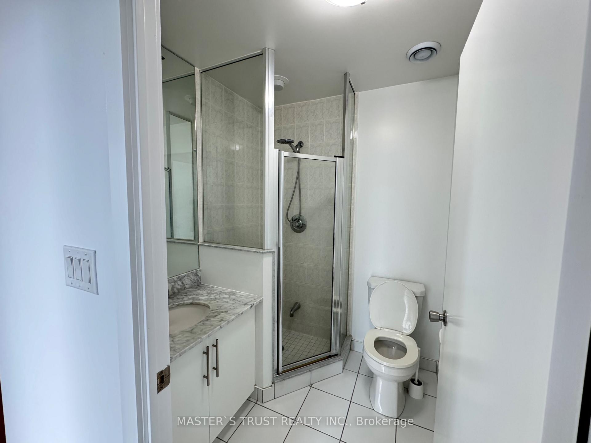 Photo 12 of Unit 4502, 65 Bremner Boulevard, Toronto, Waterfront Communities — HOMEH
