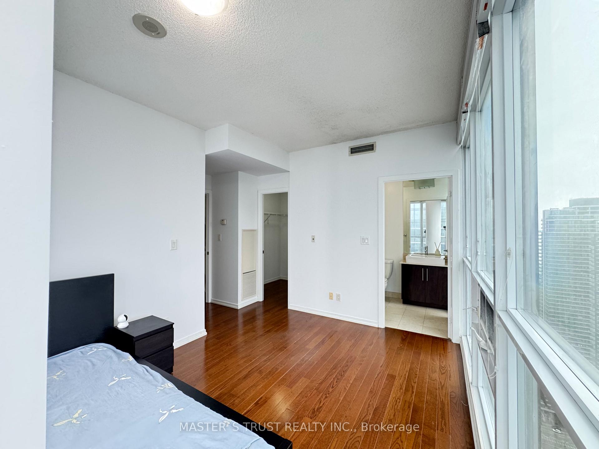 Photo 19 of Unit 4502, 65 Bremner Boulevard, Toronto, Waterfront Communities — HOMEH