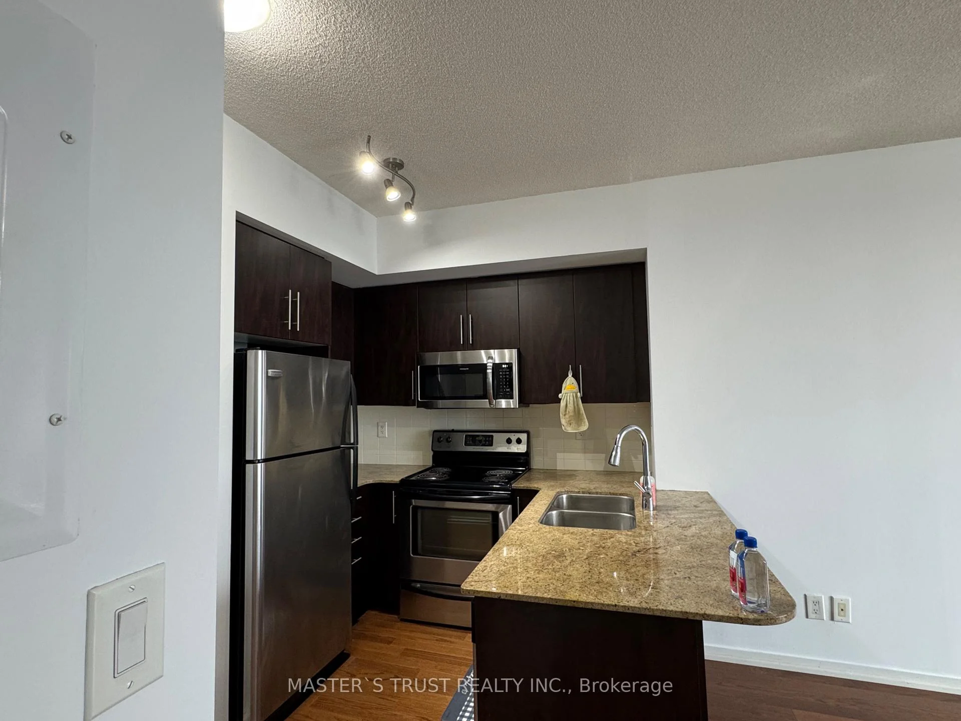Photo 6 of Unit 4502, 65 Bremner Boulevard, Toronto, Waterfront Communities — HOMEH