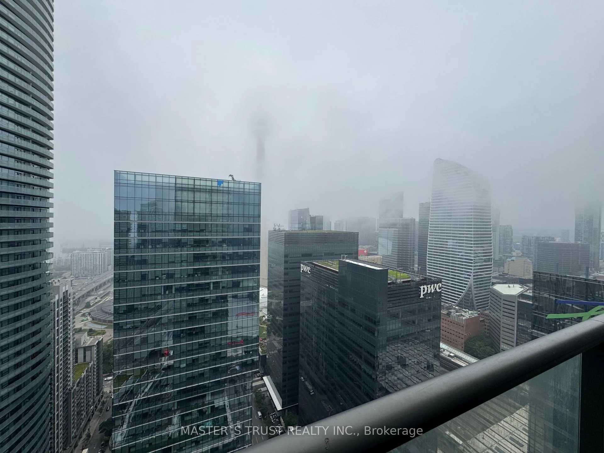 Photo 13 of Unit 4502, 65 Bremner Boulevard, Toronto, Waterfront Communities — HOMEH