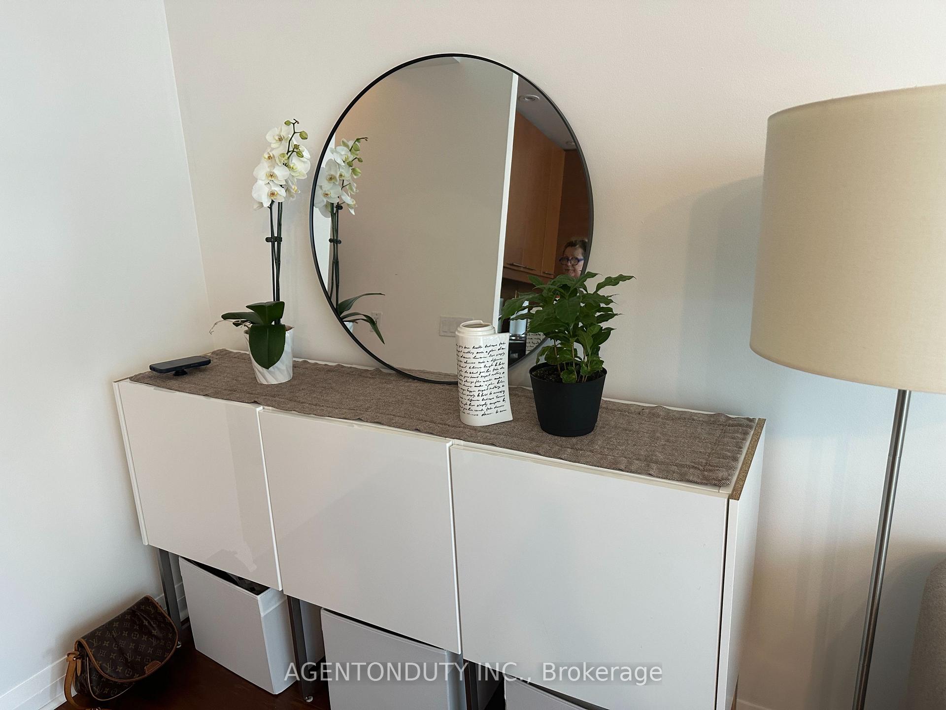 Photo 10 of Unit 1109, 1121 Bay Street, Toronto, Bay Street Corridor — HOMEH