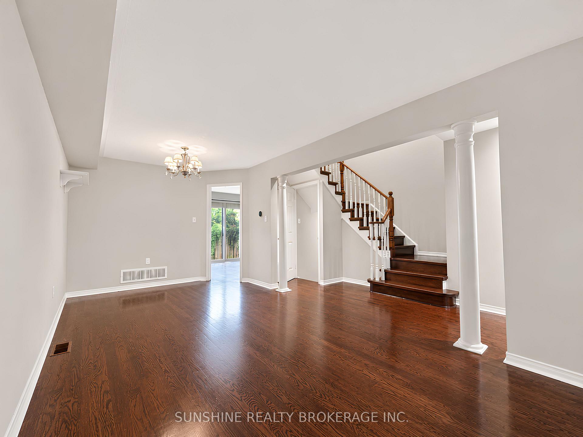 Photo 6 of 181 Trail Ridge Lane, Markham, Berczy — HOMEH
