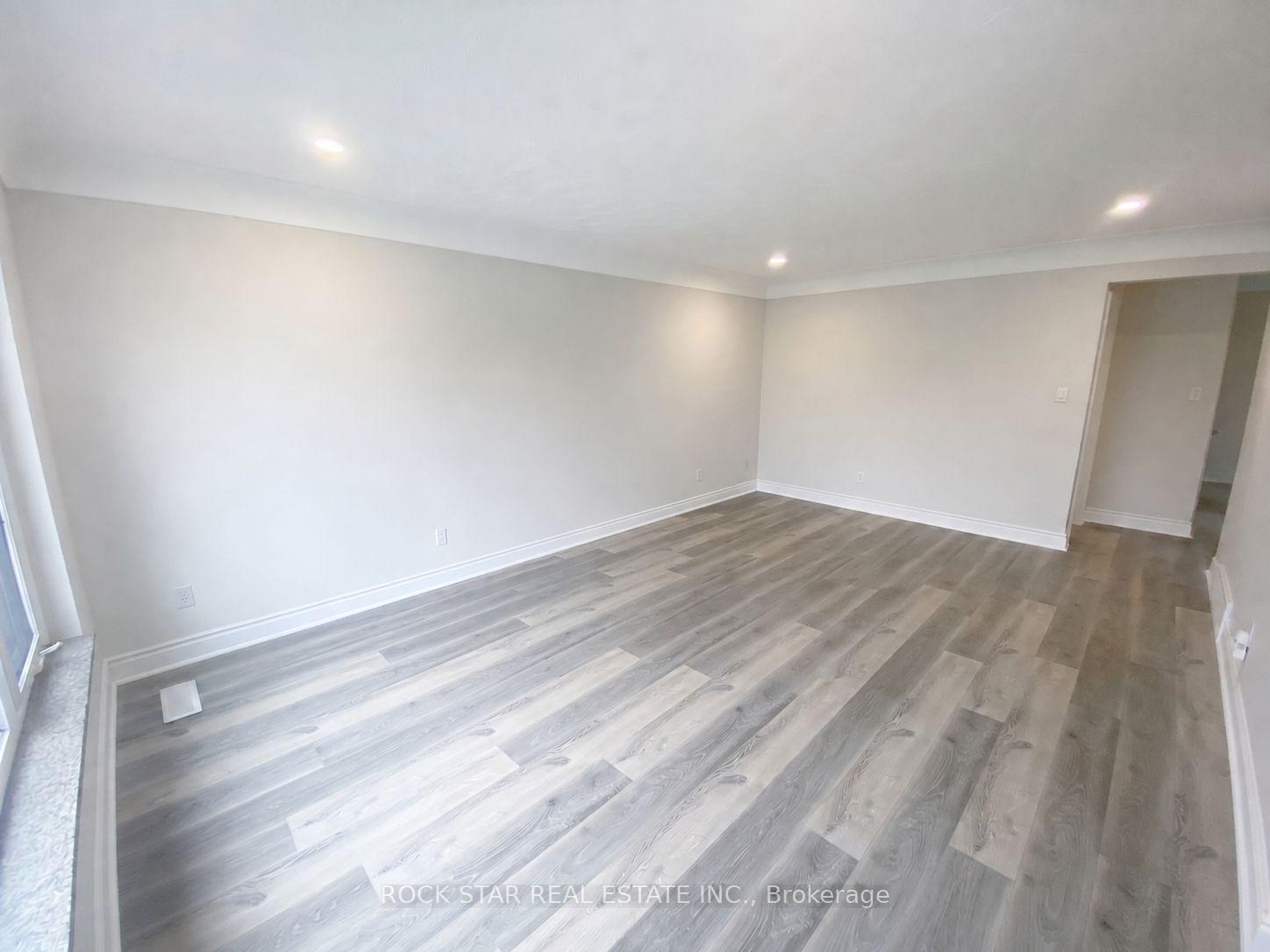Photo 3 of Unit Main, 227 Fernwood Crescent, Hamilton, Hampton Heights — HOMEH