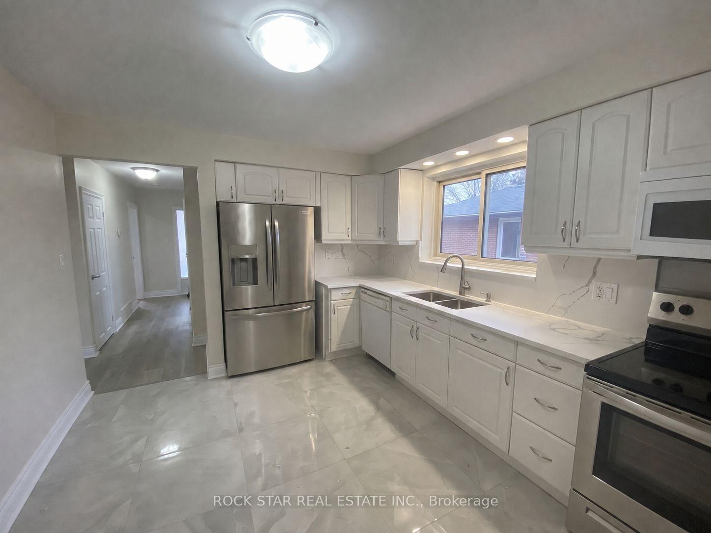 Photo 7 of Unit Main, 227 Fernwood Crescent, Hamilton, Hampton Heights — HOMEH
