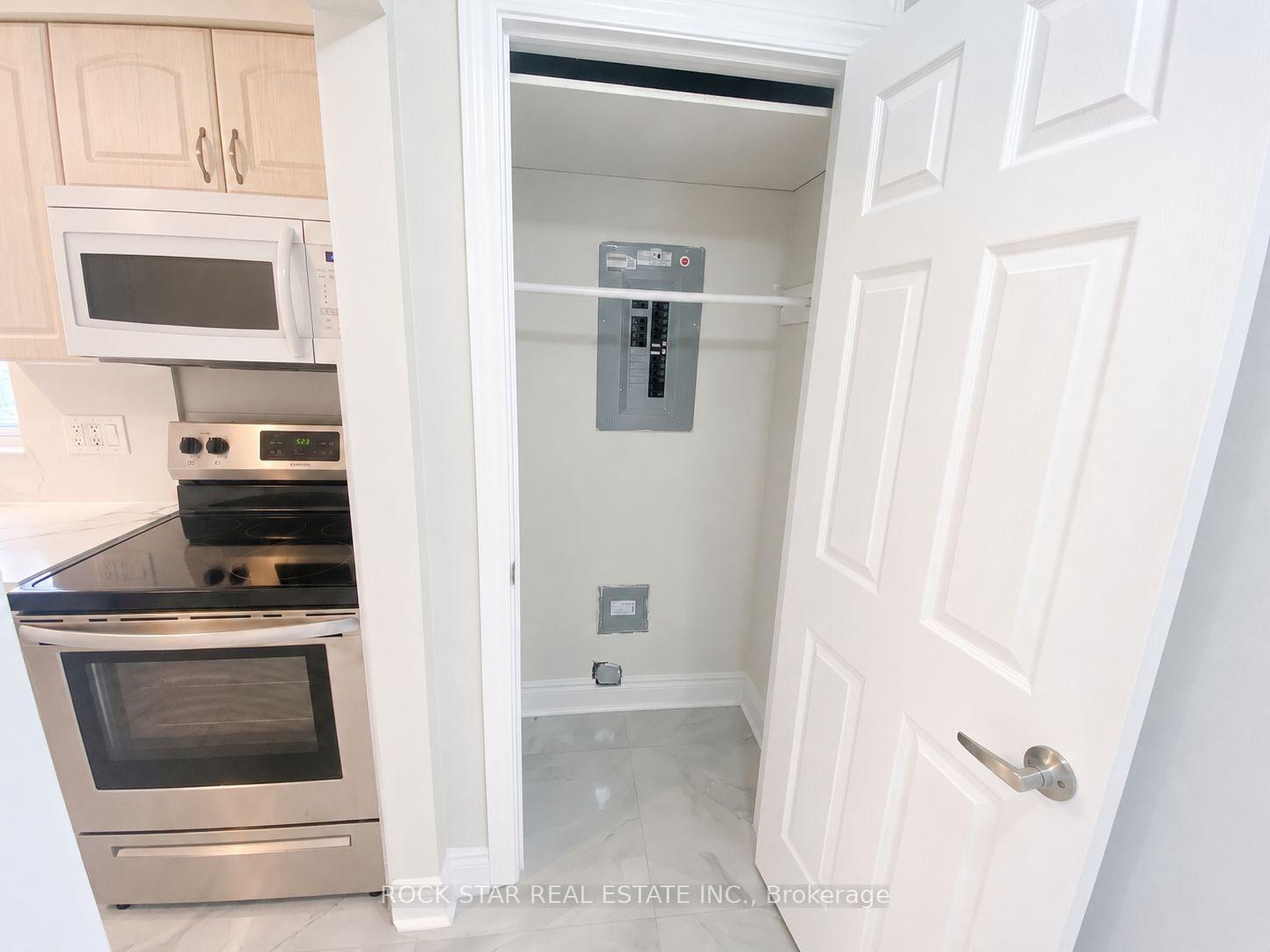 Photo 16 of Unit Main, 227 Fernwood Crescent, Hamilton, Hampton Heights — HOMEH