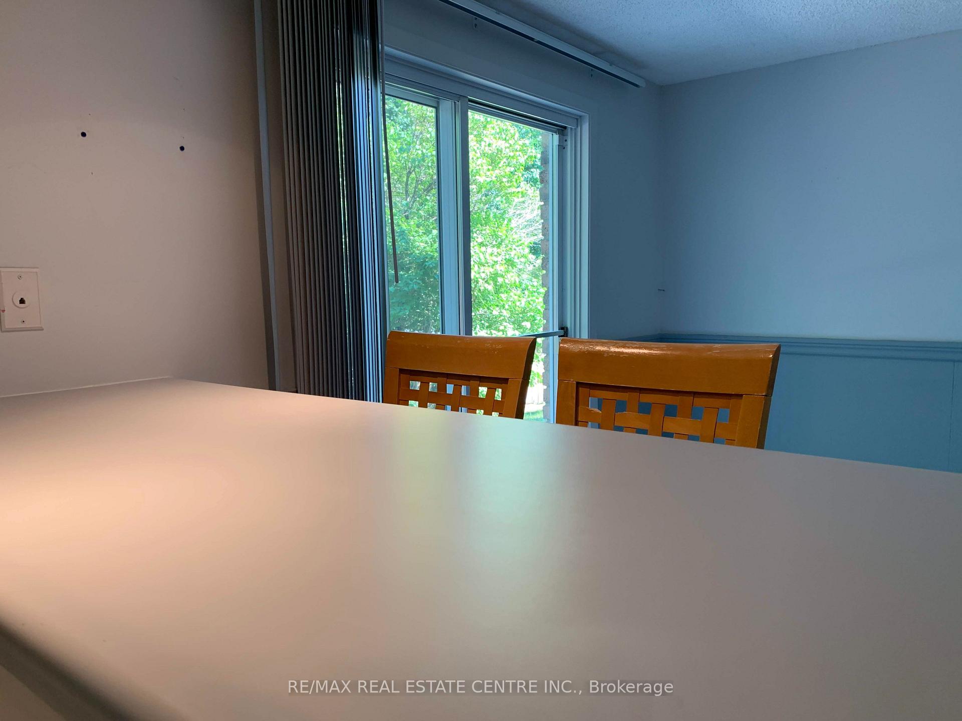 Photo 17 of 14 Sandsprings Crescent, Kitchener, Country Hills — HOMEH