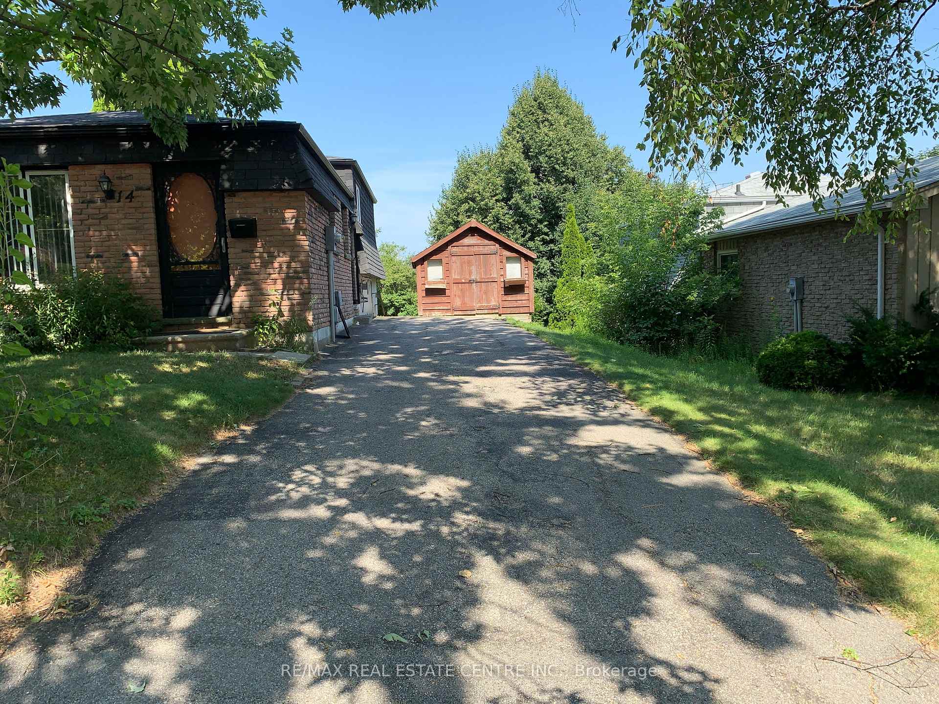 Photo 18 of 14 Sandsprings Crescent, Kitchener, Country Hills — HOMEH