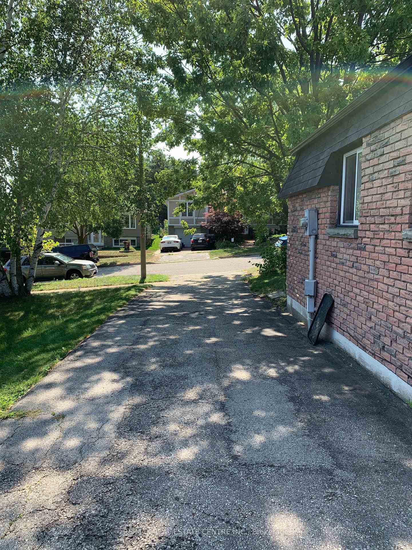 Photo 19 of 14 Sandsprings Crescent, Kitchener, Country Hills — HOMEH