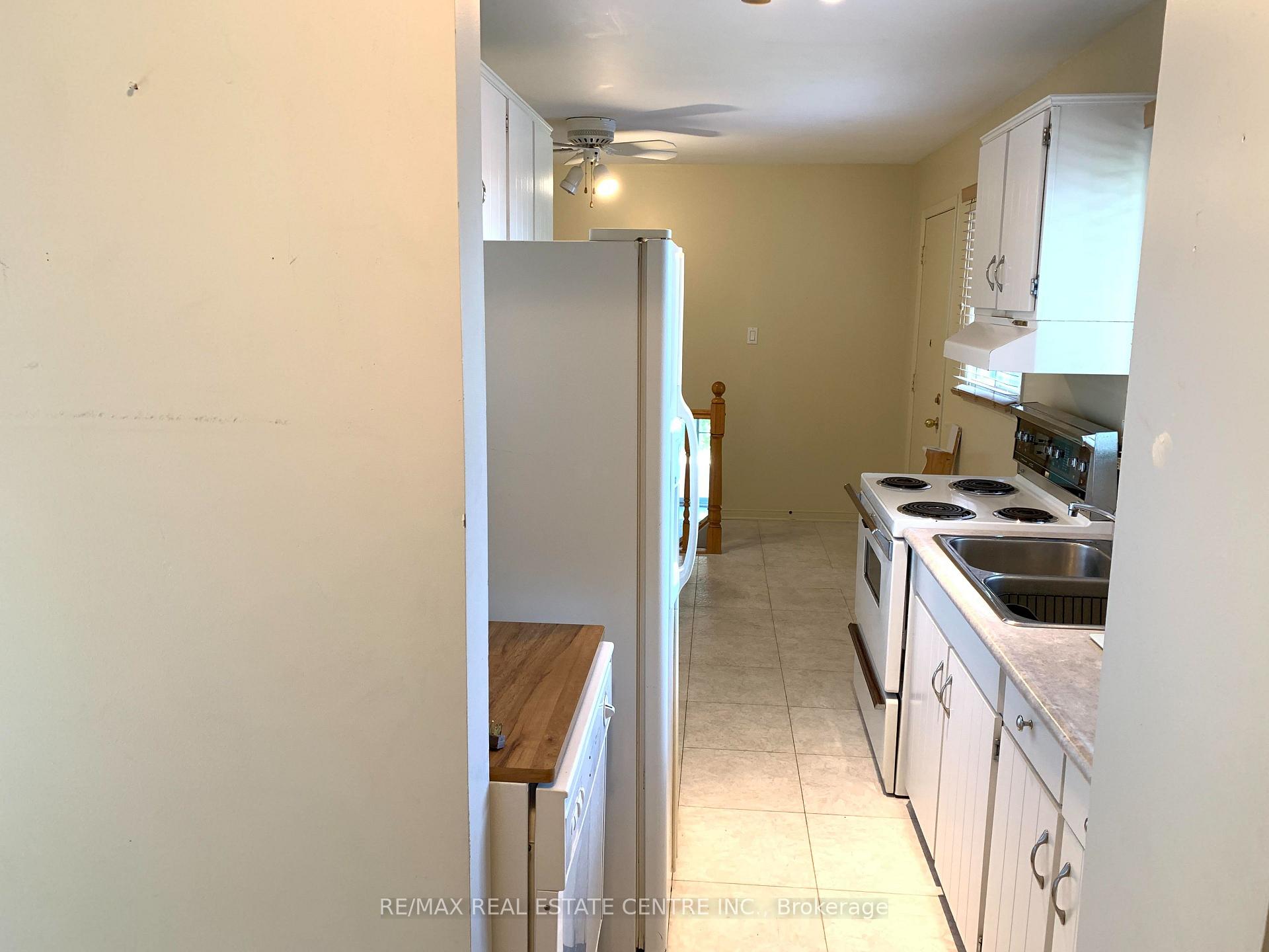 Photo 21 of 14 Sandsprings Crescent, Kitchener, Country Hills — HOMEH