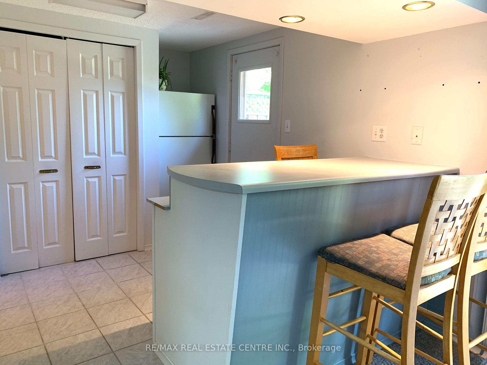 Photo 26 of 14 Sandsprings Crescent, Kitchener, Country Hills — HOMEH