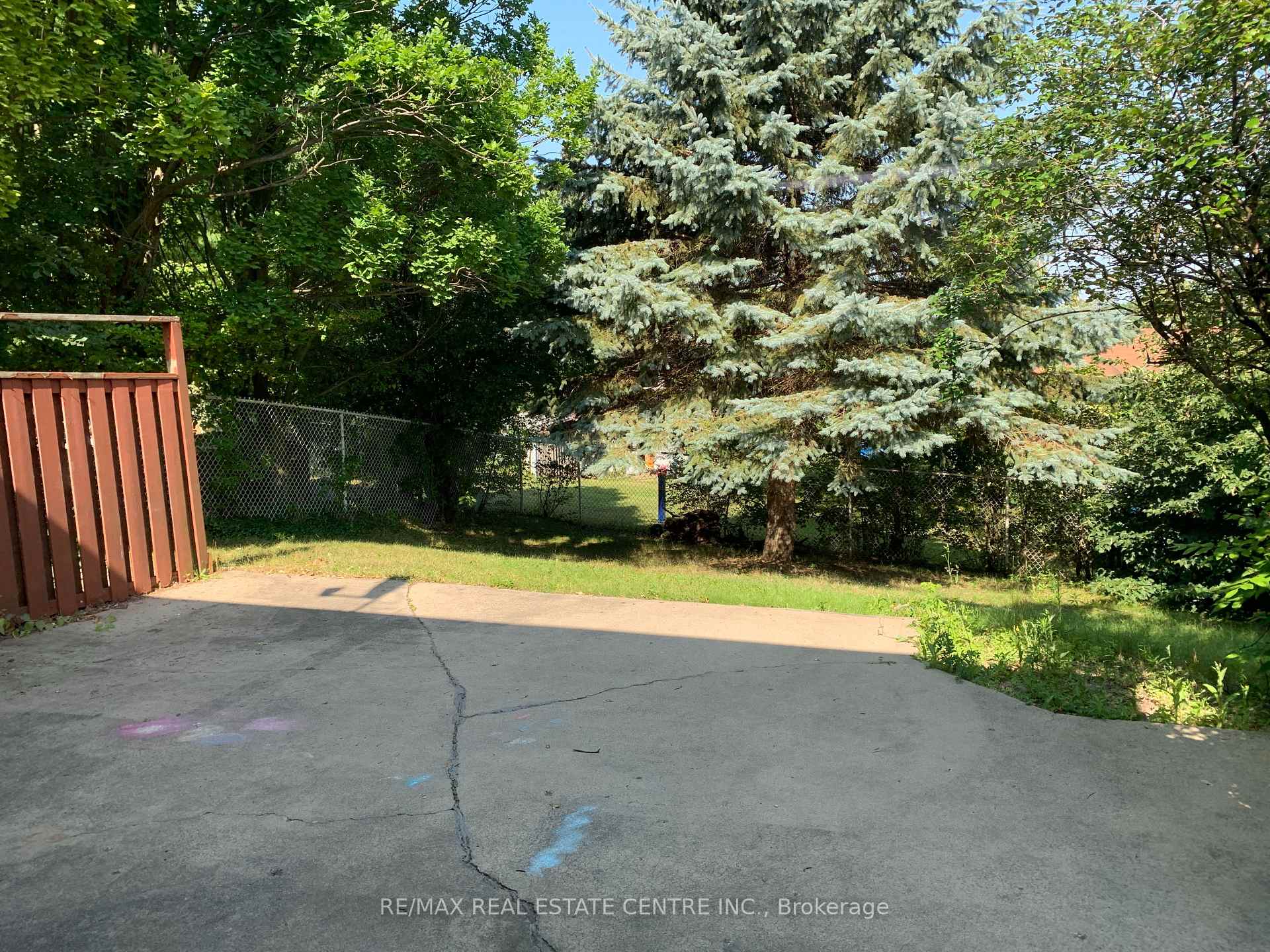 Photo 27 of 14 Sandsprings Crescent, Kitchener, Country Hills — HOMEH