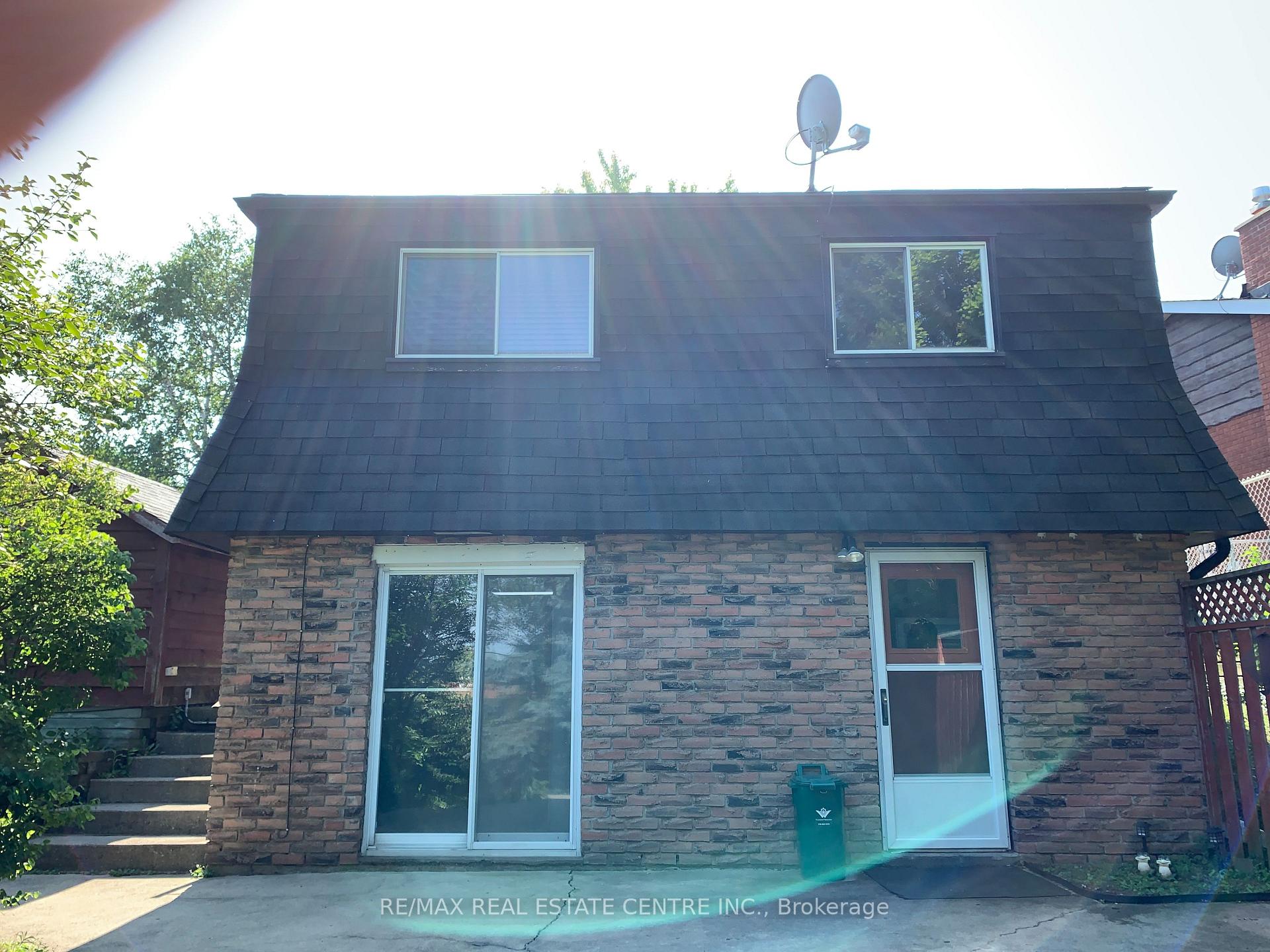 Photo 30 of 14 Sandsprings Crescent, Kitchener, Country Hills — HOMEH