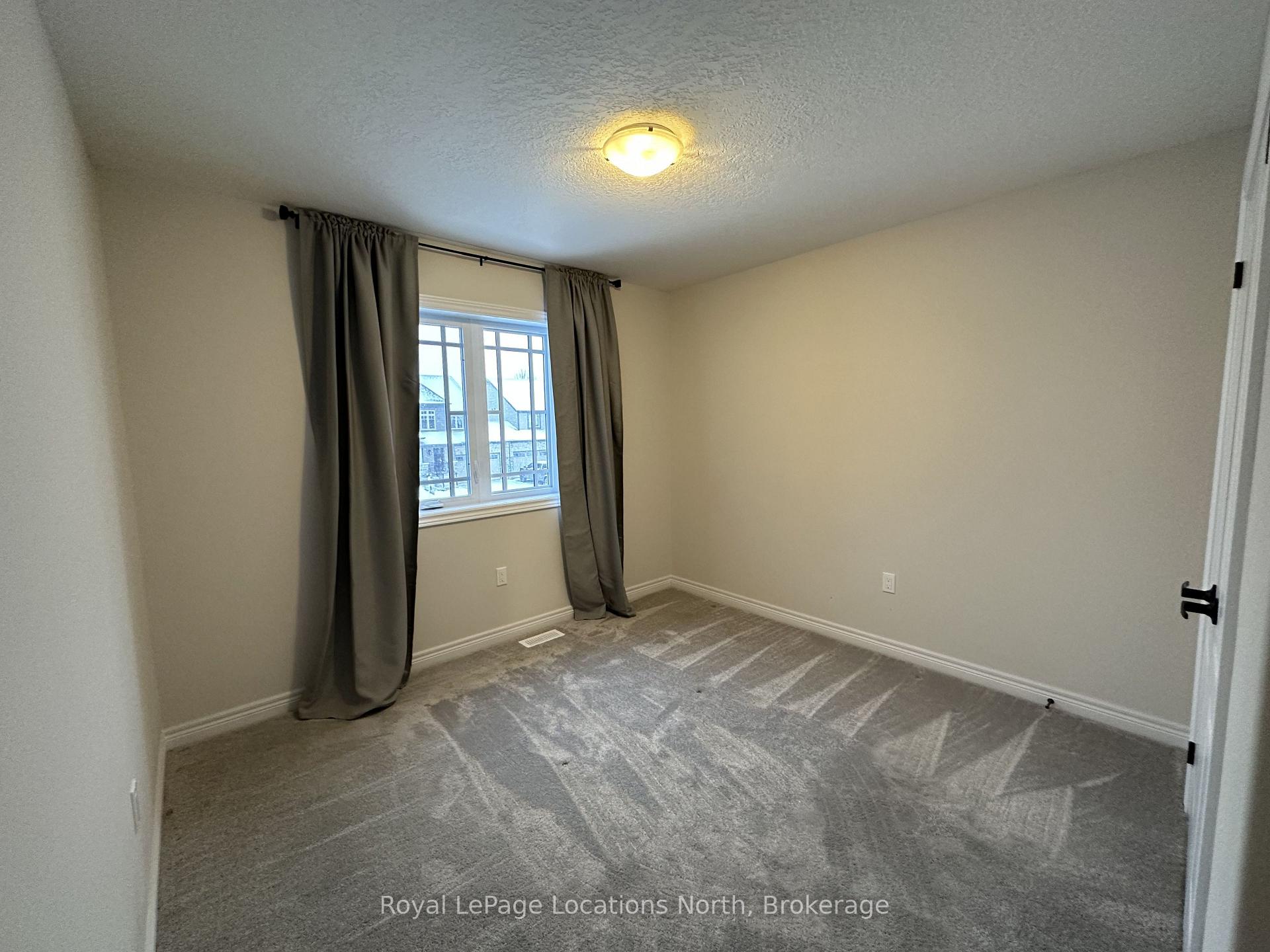 Photo 15 of 162 Stonebrook Way, Grey Highlands — HOMEH